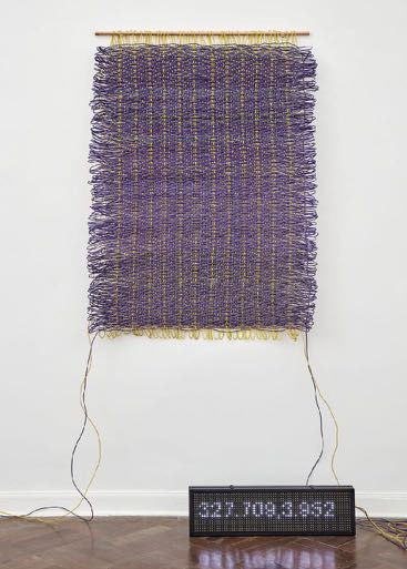 Ximena Garrido – Lecca Redes de Conversión: Diamante de satén simétrico (morado y Amarillo) 2021 Copper cables, LED panel 138 x 100 cm