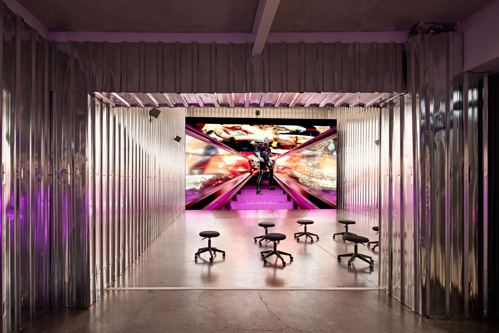 :mentalKLINIK - LUNATIC POETS