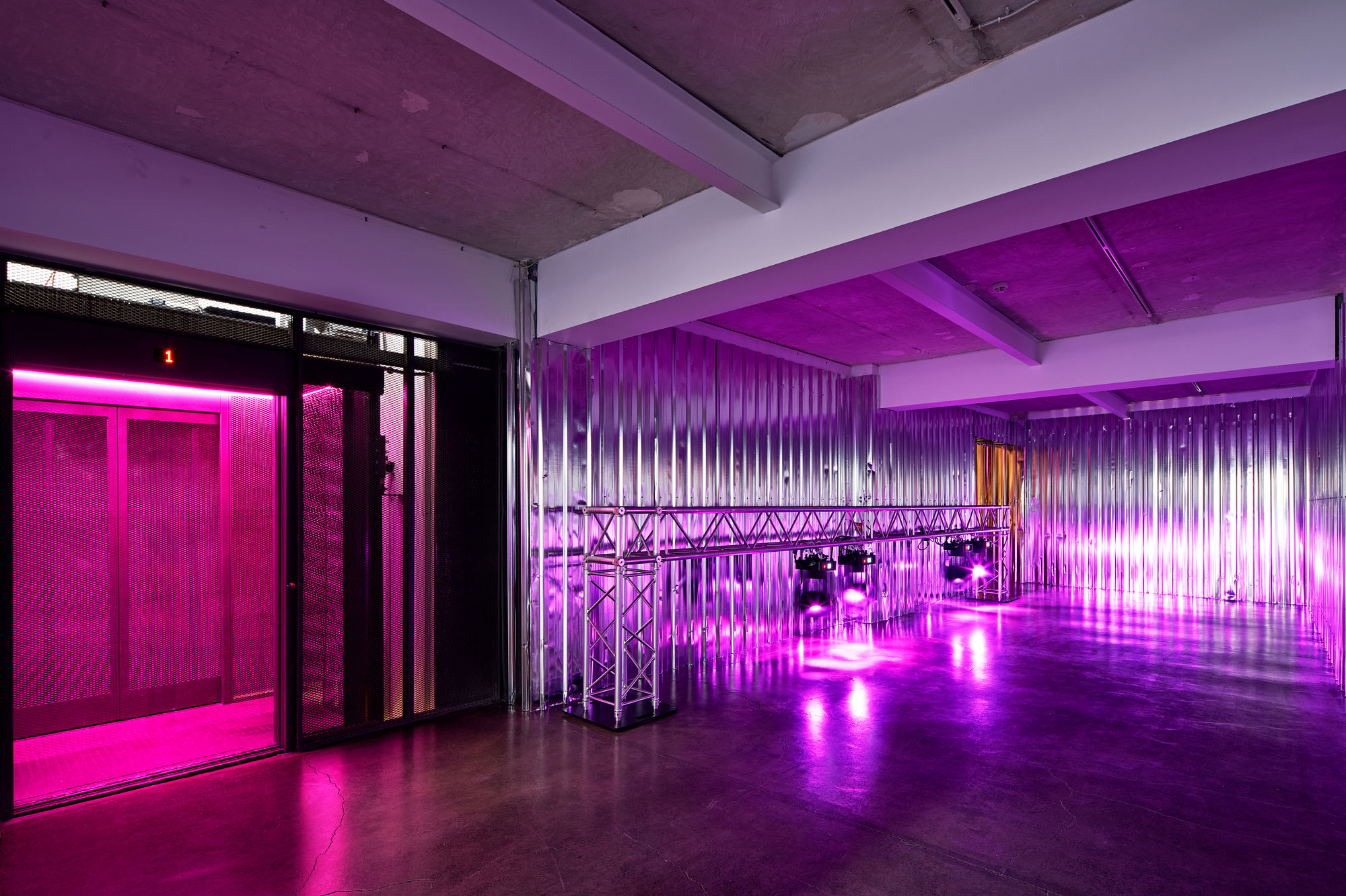 :mentalKLINIK - LUNATIC POETS