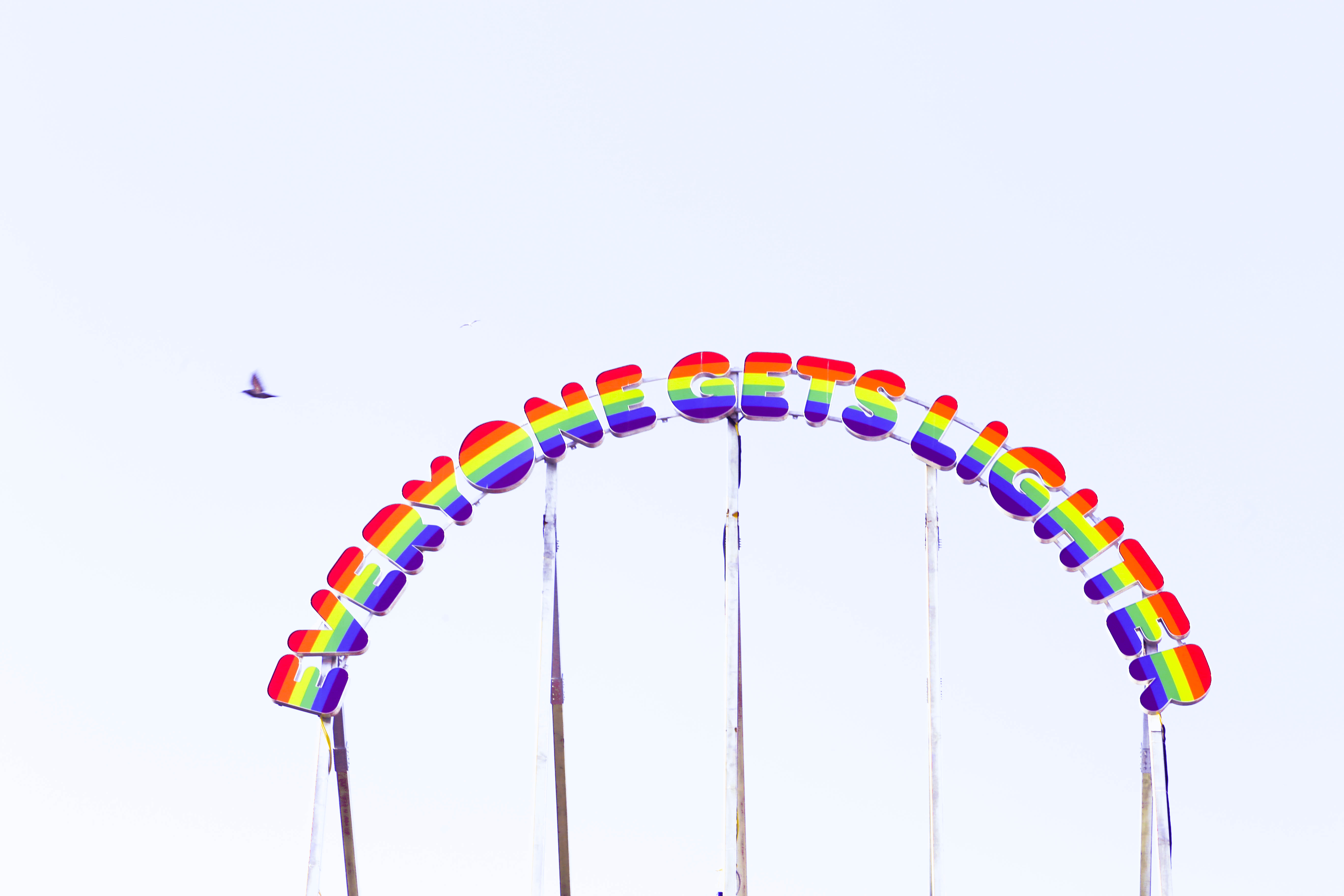 UGO RONDINONE, EVERYONE GETS LIGHTER