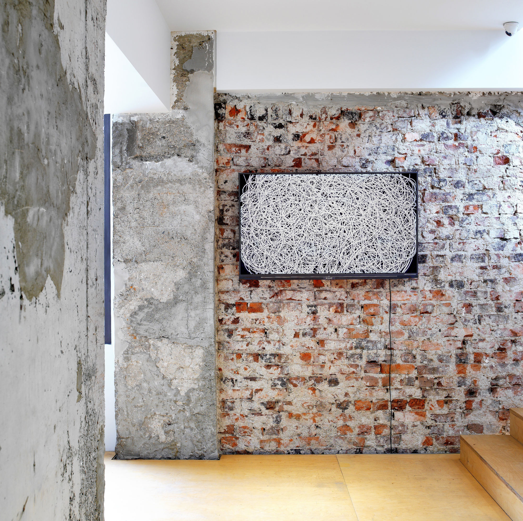 DEFNE TESAL, HESITATION