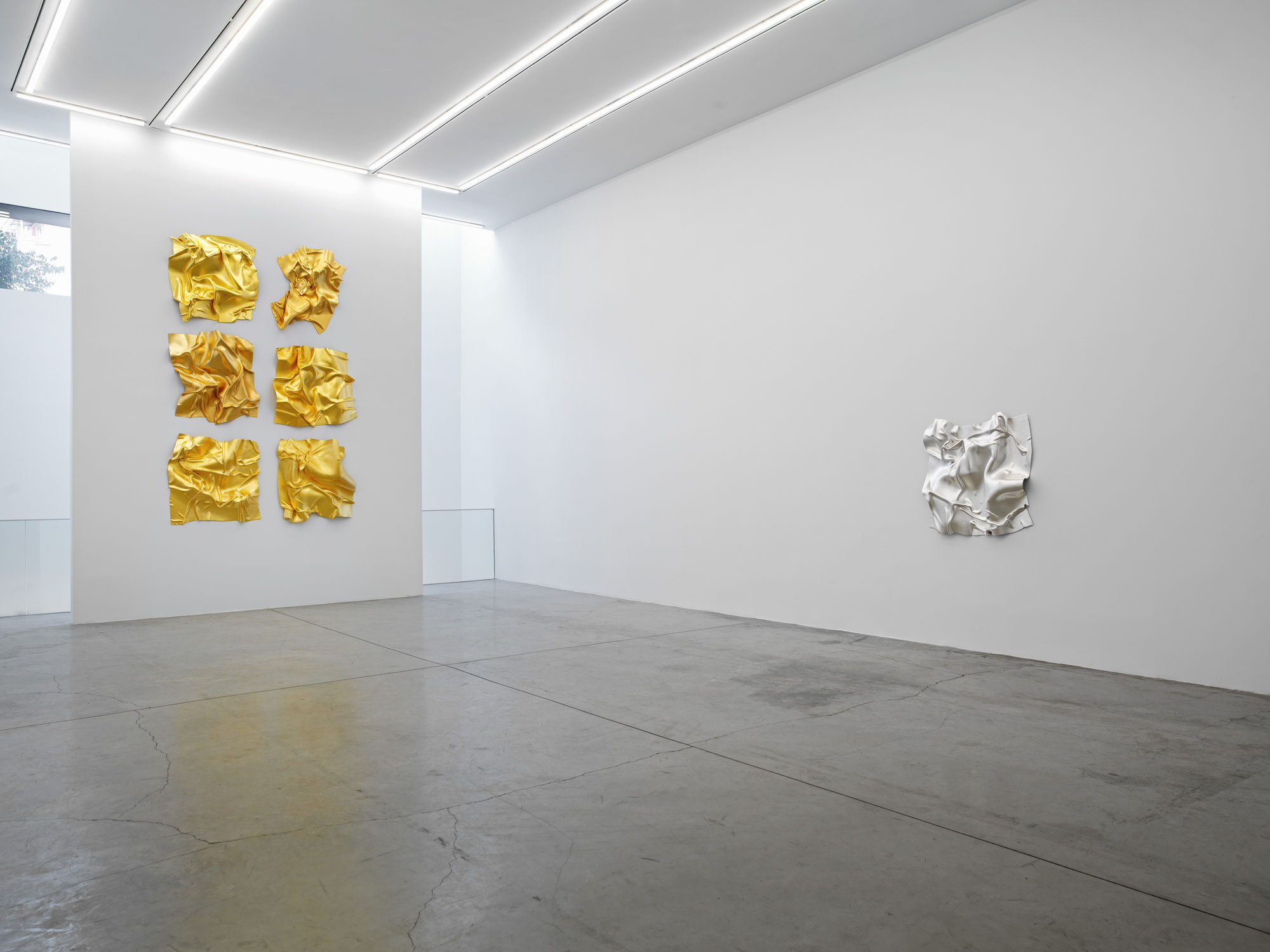 DANIEL KNORR, GOLDEN PEARDROP THEATRE