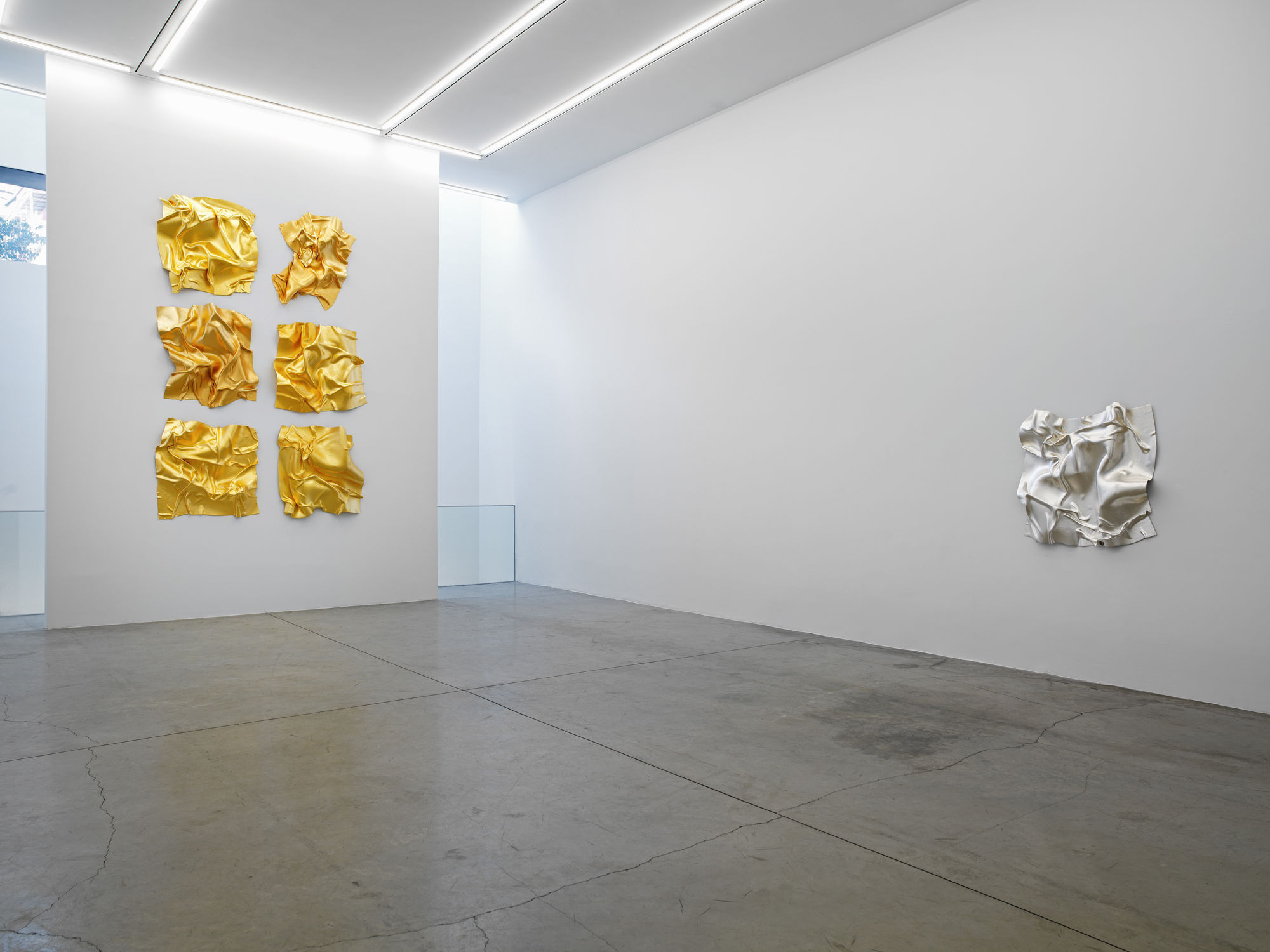 DANIEL KNORR, GOLDEN PEARDROP THEATRE