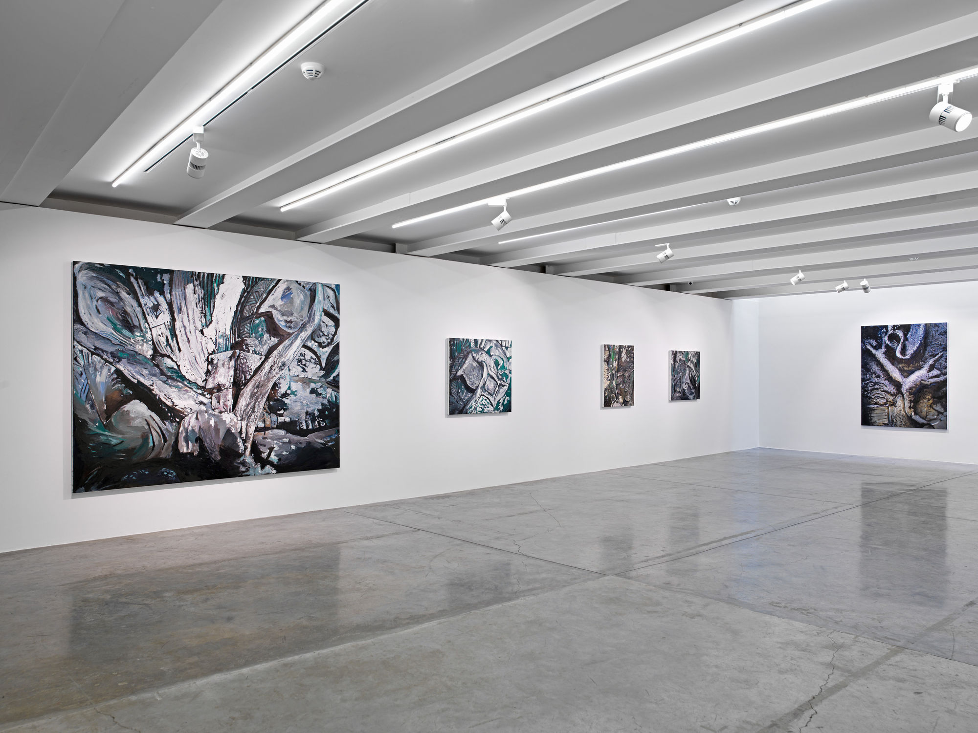 DANIEL KNORR, GOLDEN PEARDROP THEATRE