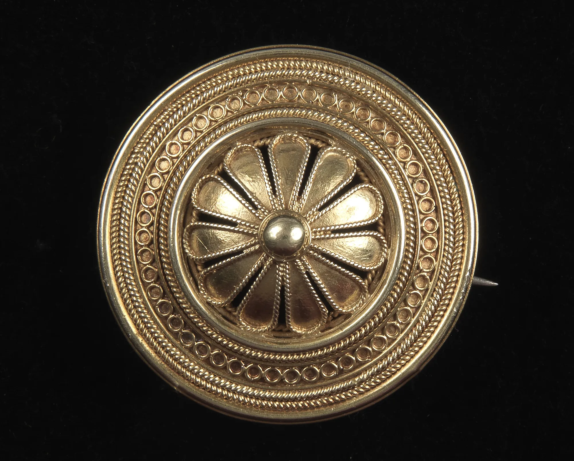 CASTELLANI WORKSHOP, SUNFLOWER BROOCH, ROME, MID 19TH CENTURY