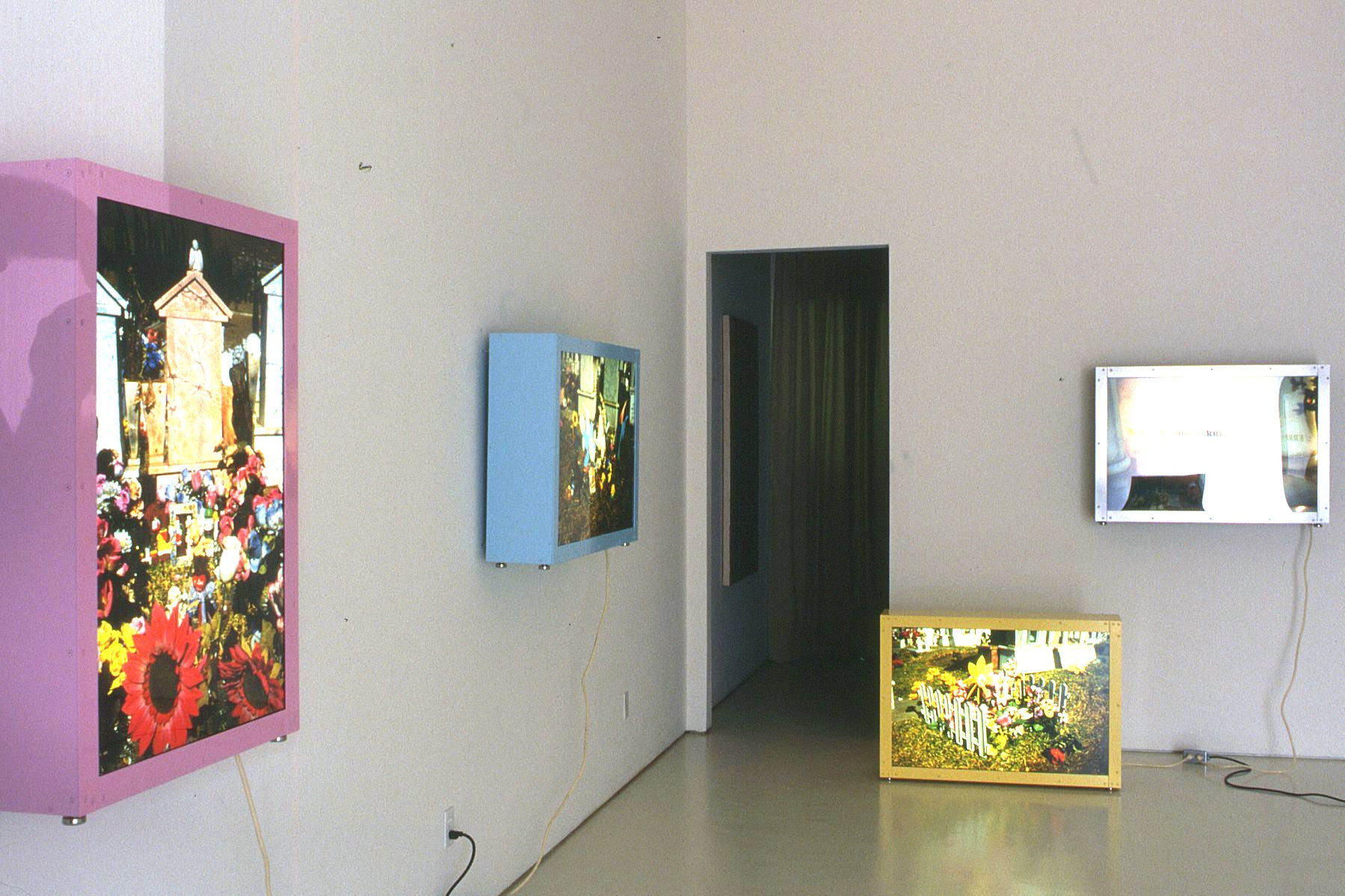 Marcos Ramirez ERRE | Garden of Angels/Jardin de Angeles