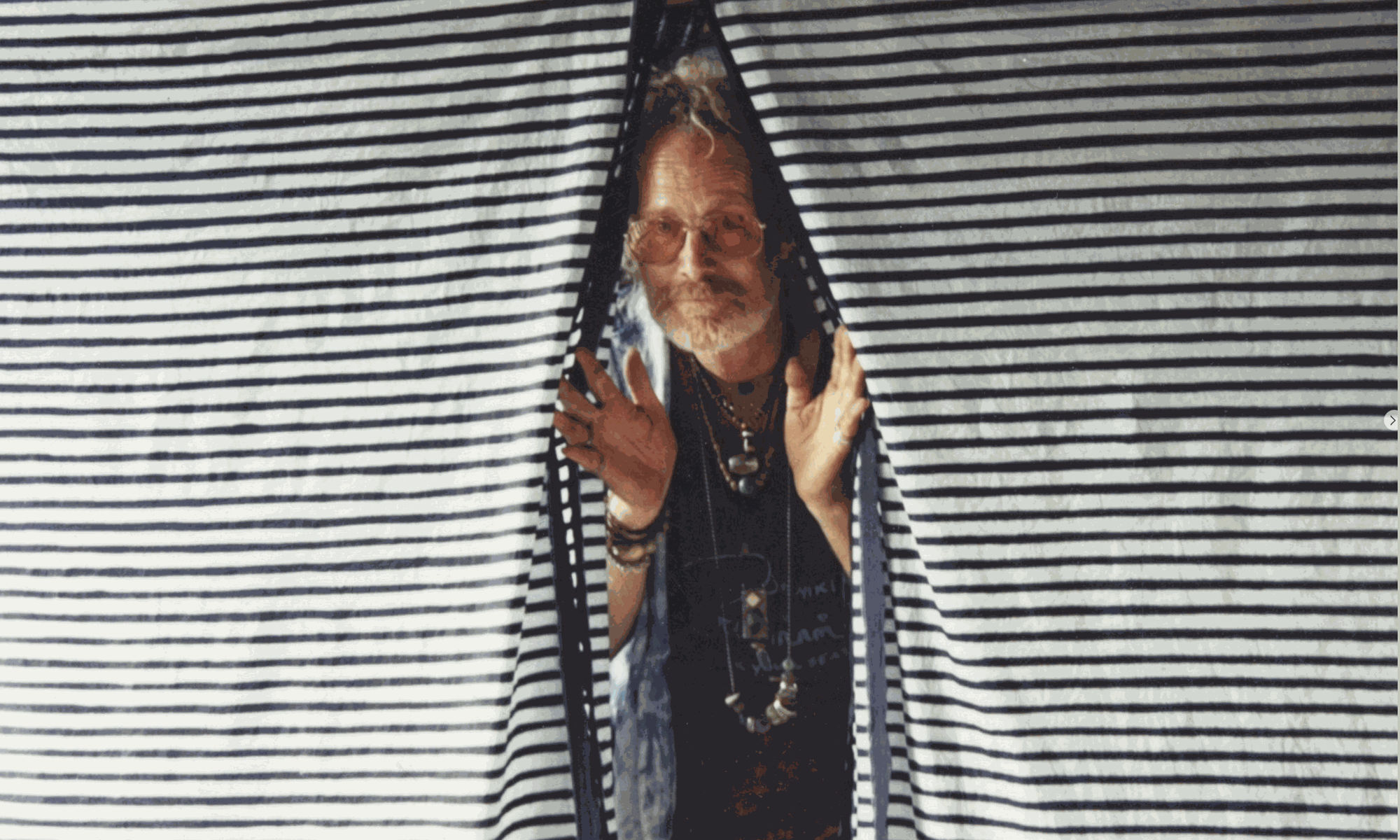 Lou Zeldis dying fabrics in indigo dyes, Bali (c.2000)