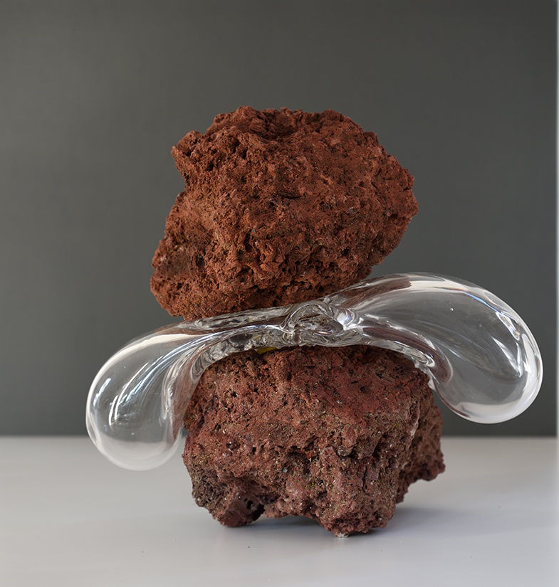 Simone Slee: rocks and things, happy to help