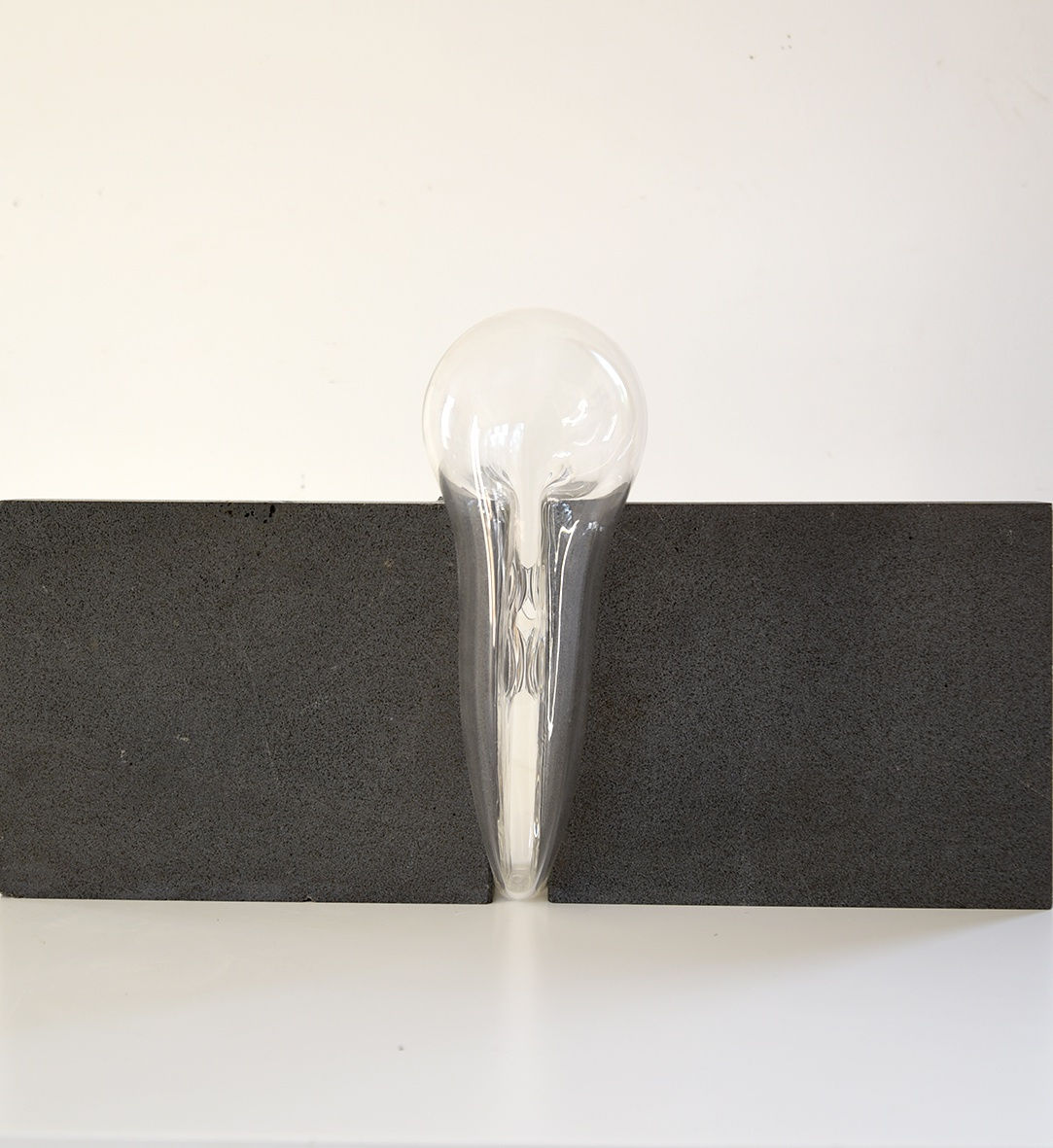 Simone Slee: rocks and things, happy to help