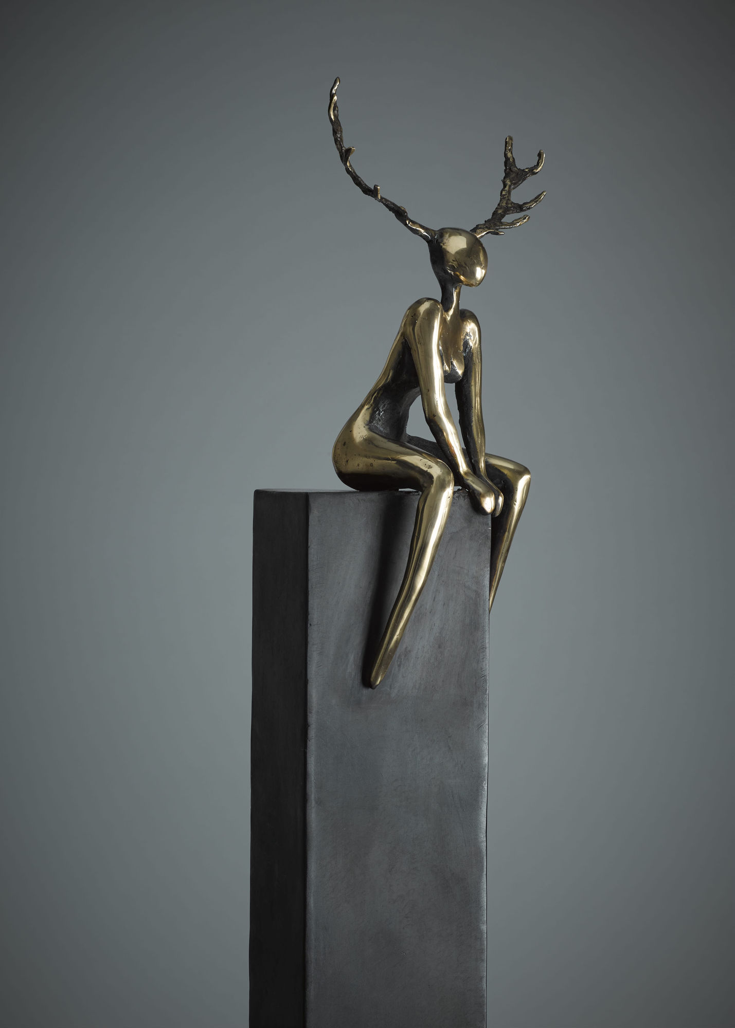 Orla de Brí, Isolated She Stag