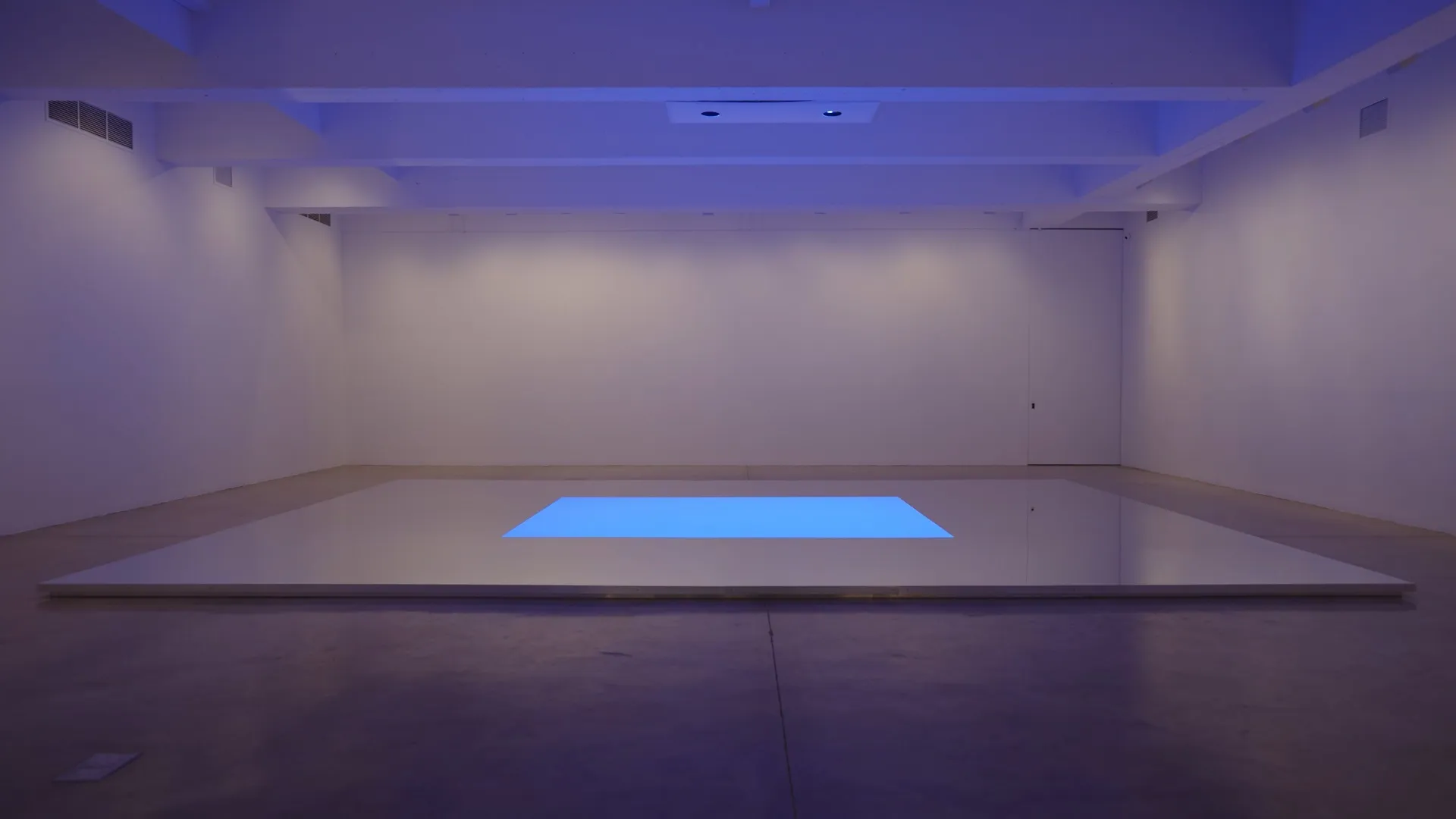 installation shot of kimsooja mirrored floor with color center