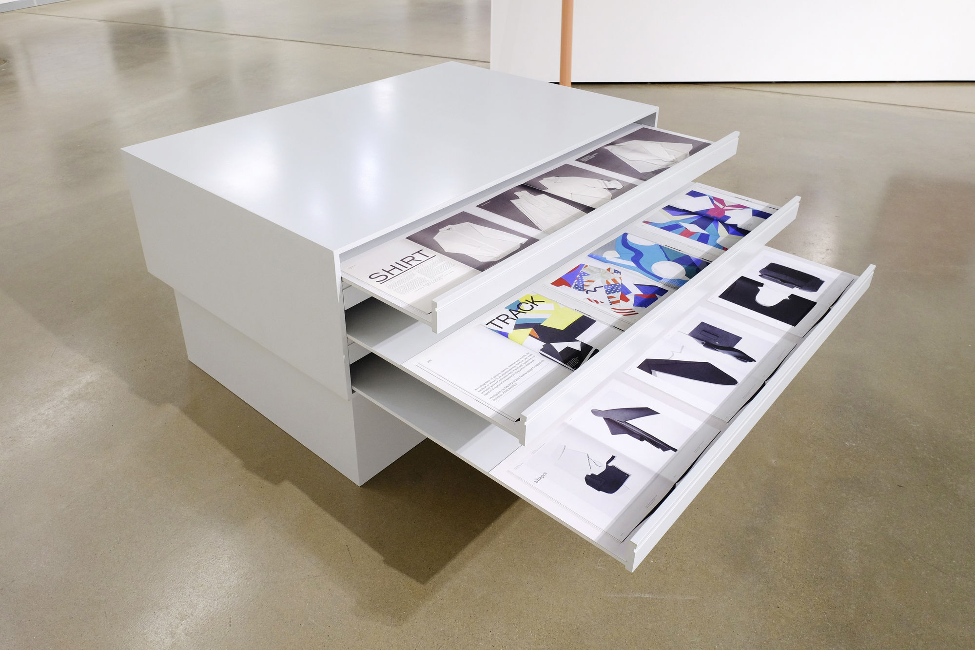 Biennale für Aktuelle Fotografie | 'Between Art and Commerce'