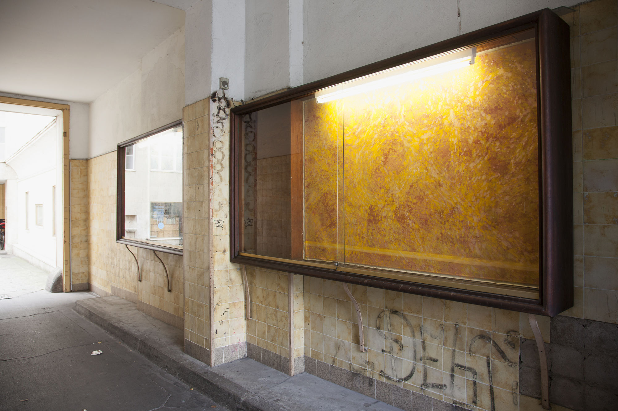 Tyra Tingleff I gave the postman your name Chert, Berlin, 2015