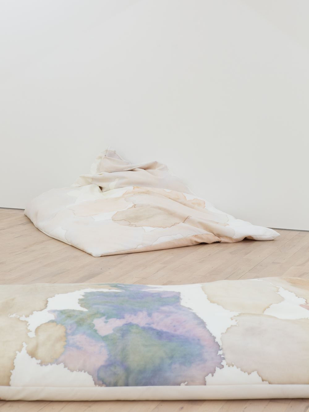 Hannah Lees: Ever-Old Newness /|\ Ever-New Oldness