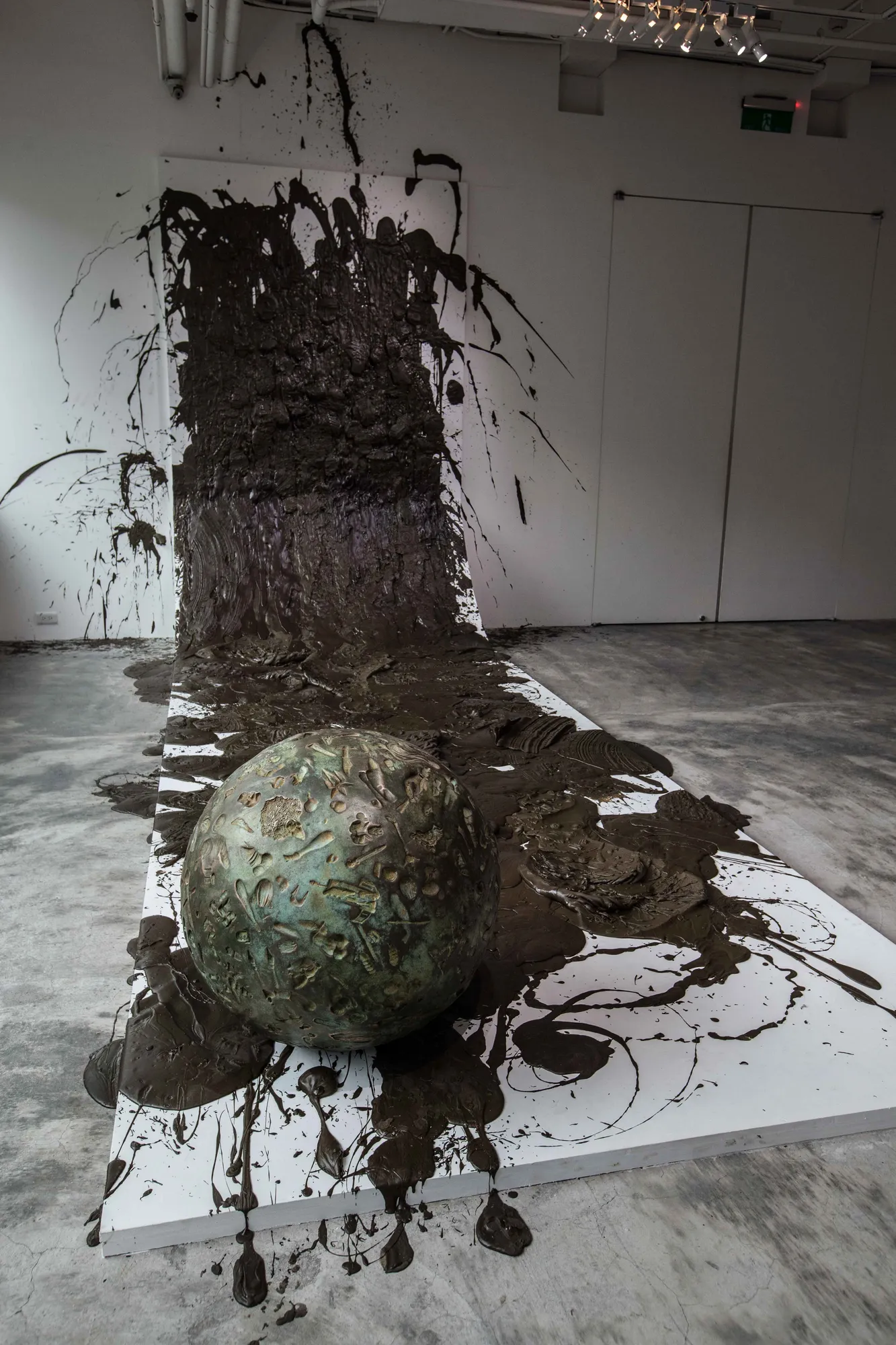 身體軌跡的皺褶