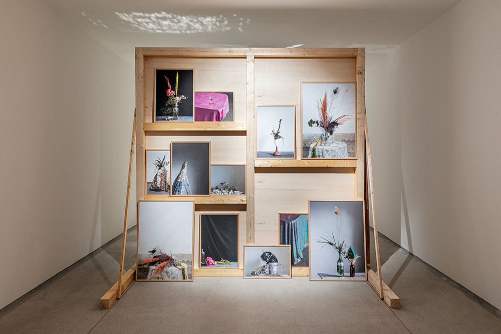 Installation view Reverse | a cura di Angel Moya Garcia | Tenuta Dello Scompiglio | 1 ottobre – 17 dicembre 2023