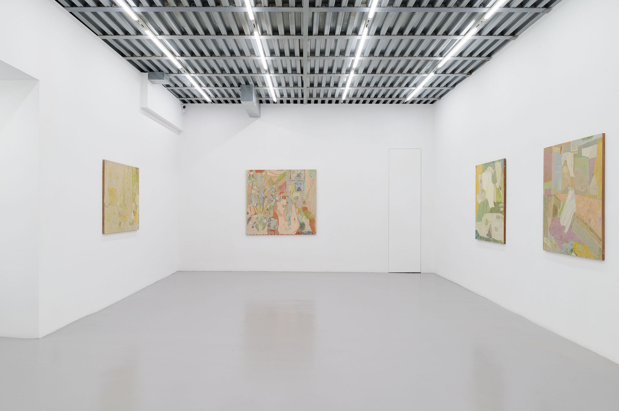 Installation View | Beatrice Meoni, Fuoriscena, curated by Marina Dacci, z2o Sara Zanin, 2025. Ph. Roberto Apa