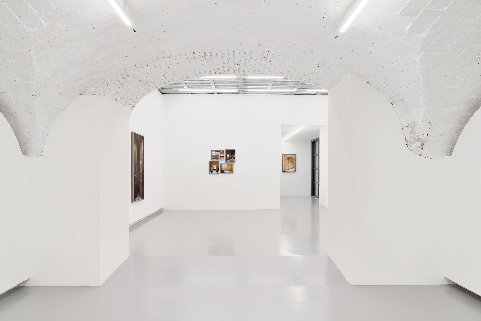 Installation View | Silvia Camporesi, Uno strappo nel cielo di carta, z2o Sara Zanin, 2026 Ph. Roberto Apa