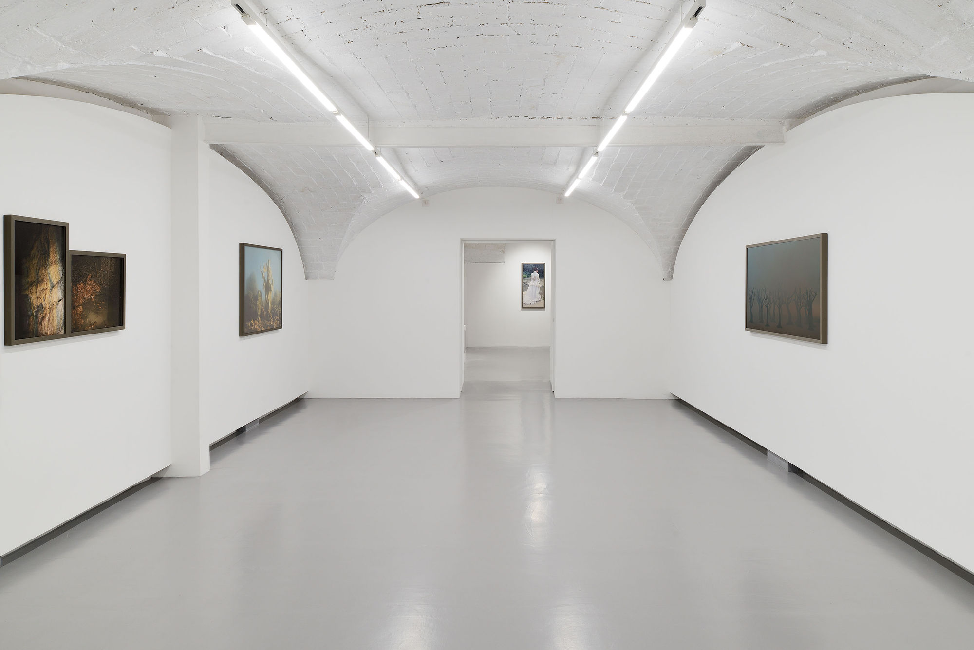 Installation View | Silvia Camporesi, Uno strappo nel cielo di carta, z2o Sara Zanin, 2026 Ph. Roberto Apa