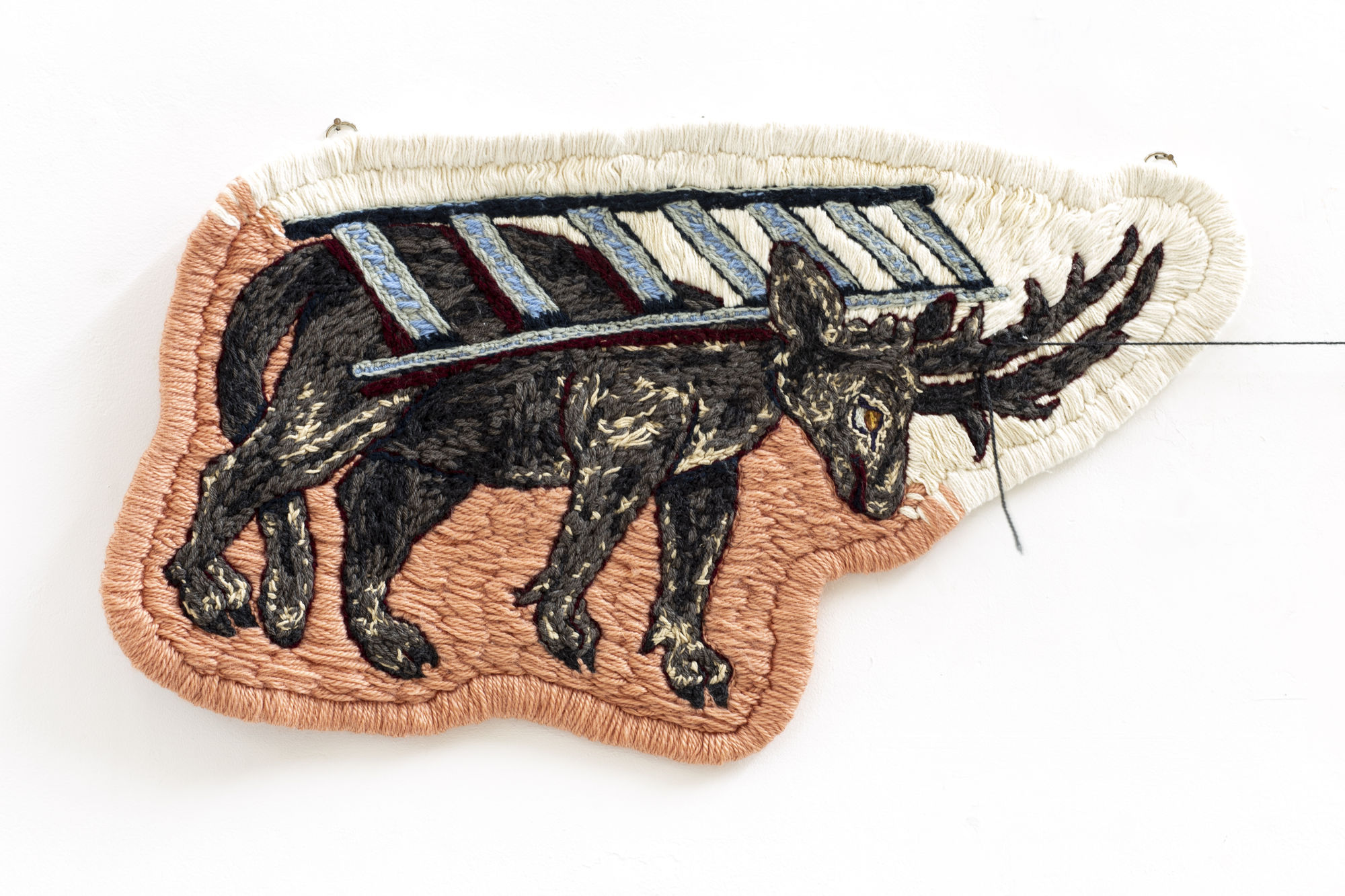 Angela Od (Detalhe) O Bestiário do Cara da Espada Parte 2 2018 linha e lã sobre linhão 75 x 100 cm