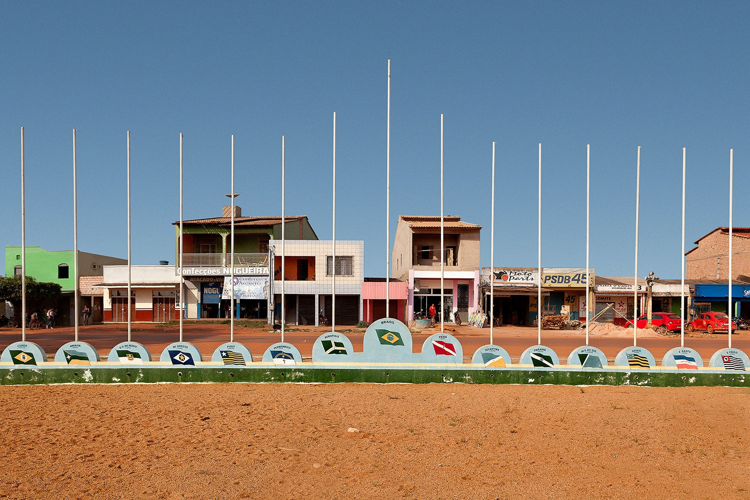 Romy Pocztaruk, A última aventura, bandeiras, 2012