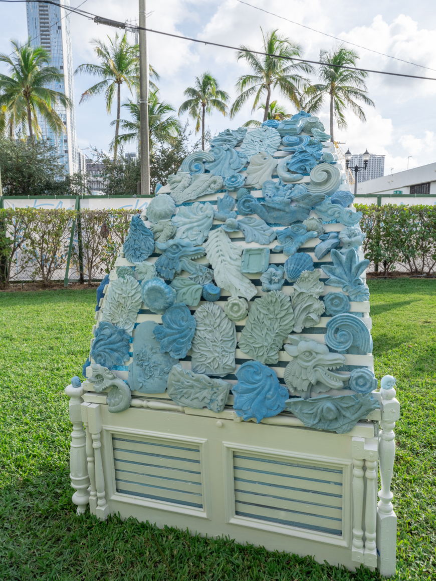 Sculpture installation by Julie Schenkelberg at NADA Miami