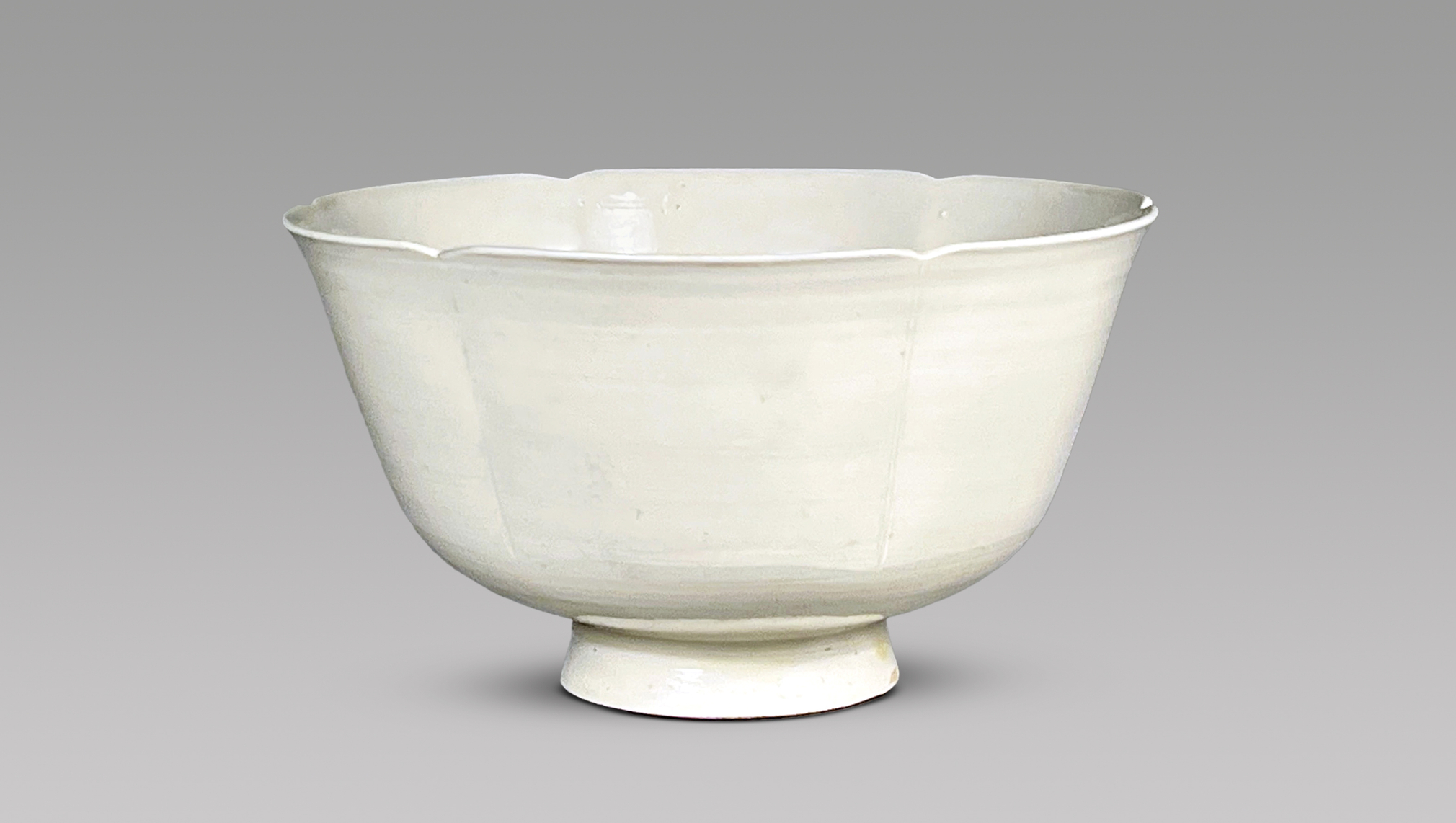 Chinese Ding Type Bowl