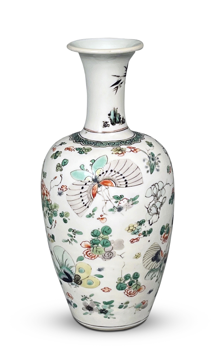 Chinese Famille Verte Porcelain Amphora Vase