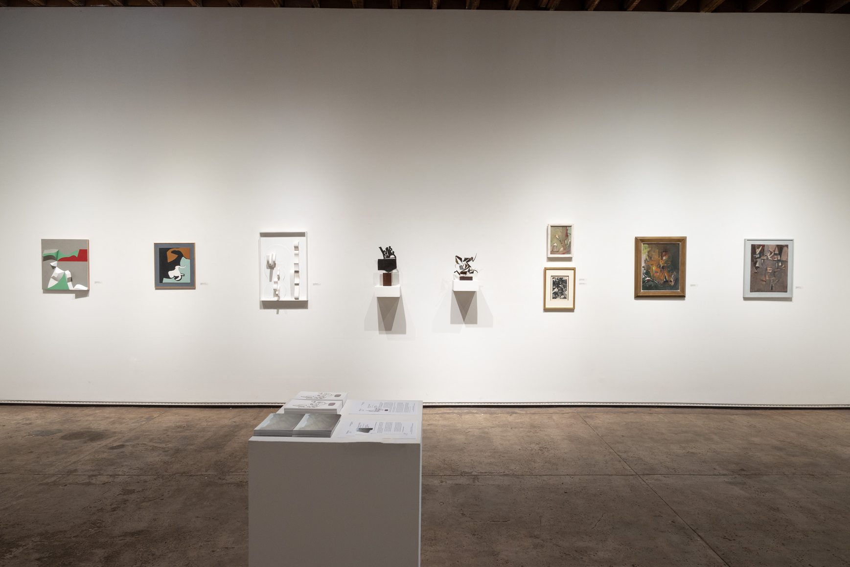 Installation photograph of SIDNEY GORDIN: Space &amp; Form