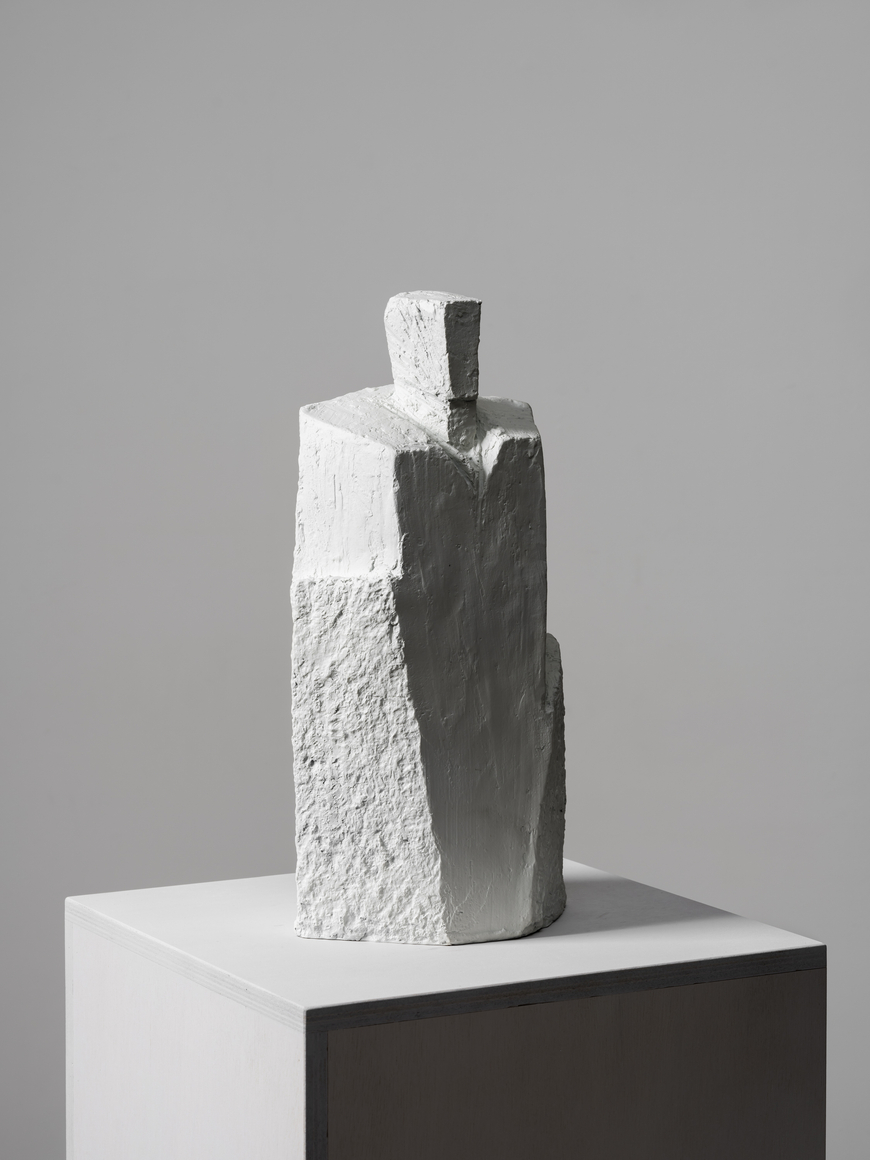 CHUNG, Hyun, Untitled,&nbsp;2004, Paint on bronze, 39.5 x 18 x 19 cm.