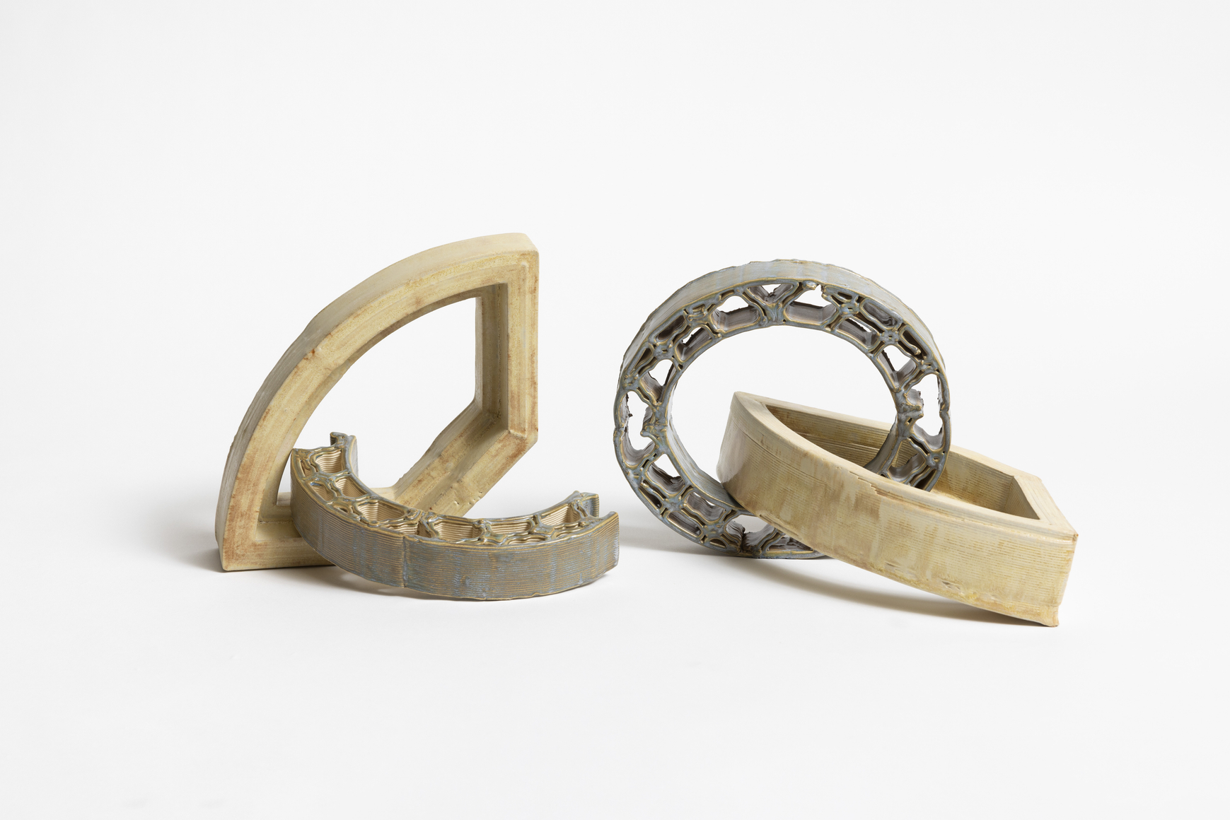 Asma Belhamar, The chain asked me if I dare to sway, 2025, Ceramics, Composed of 3 parts