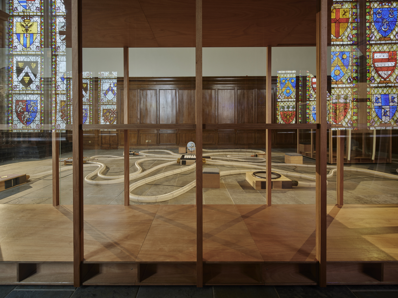 vista de instalaci&oacute;n de tarek atoui: souffle continu, sunflowers, irish museum of modern art (imma), dubl&iacute;n, 2026. foto: ros kavanagh, 