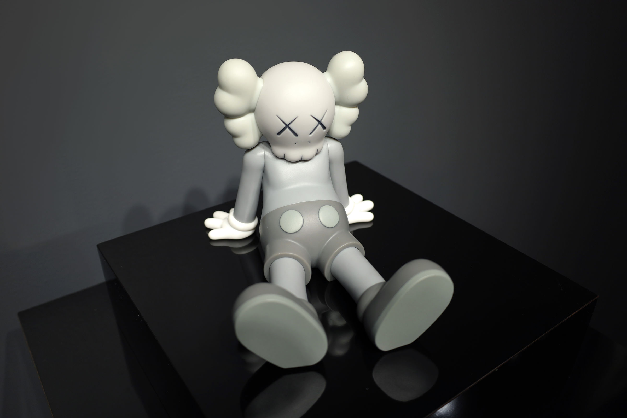 kaws 4 2019