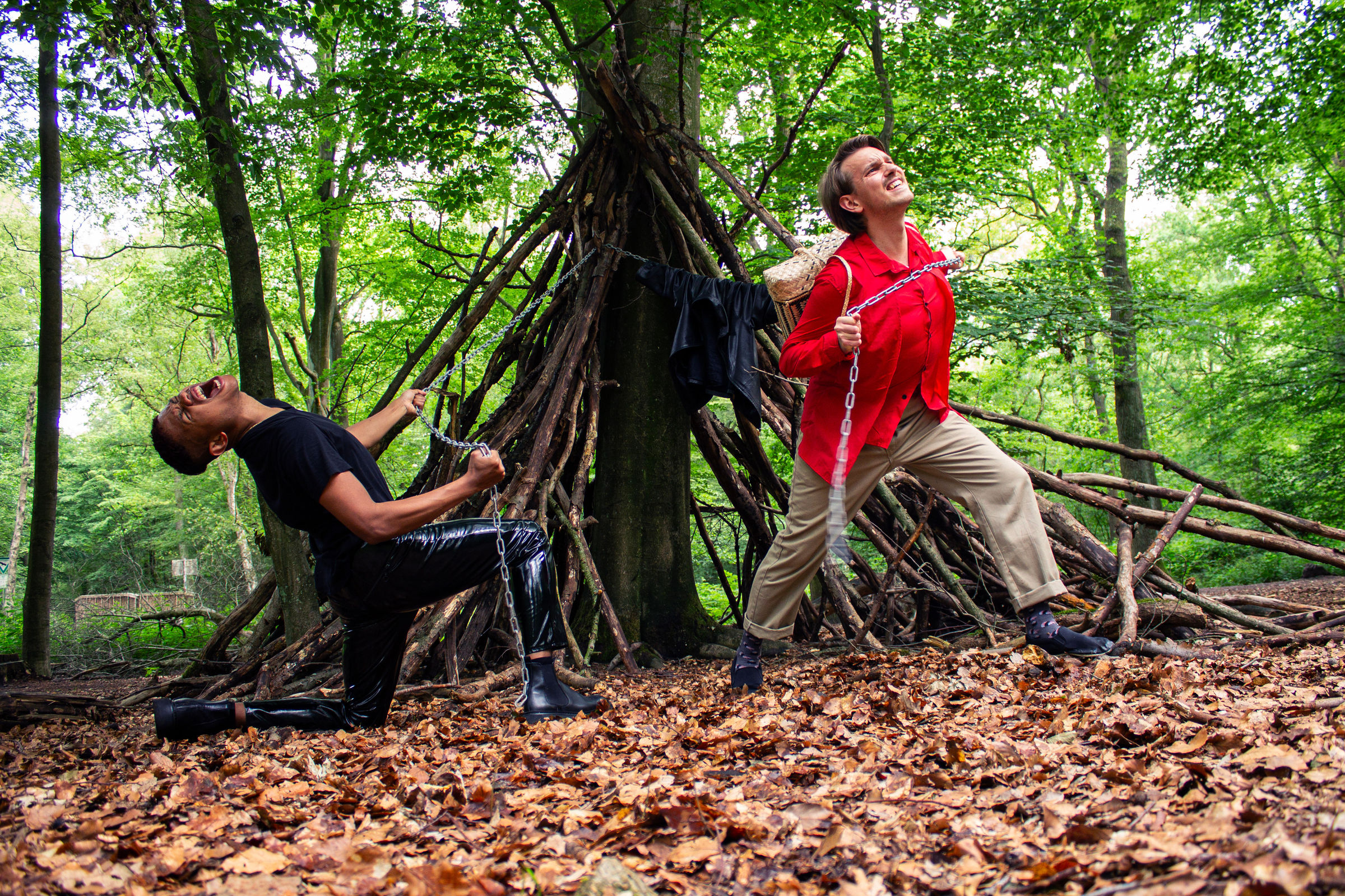 Mikołaj Sobczak, Weak Links of a Strong Chain, 2020