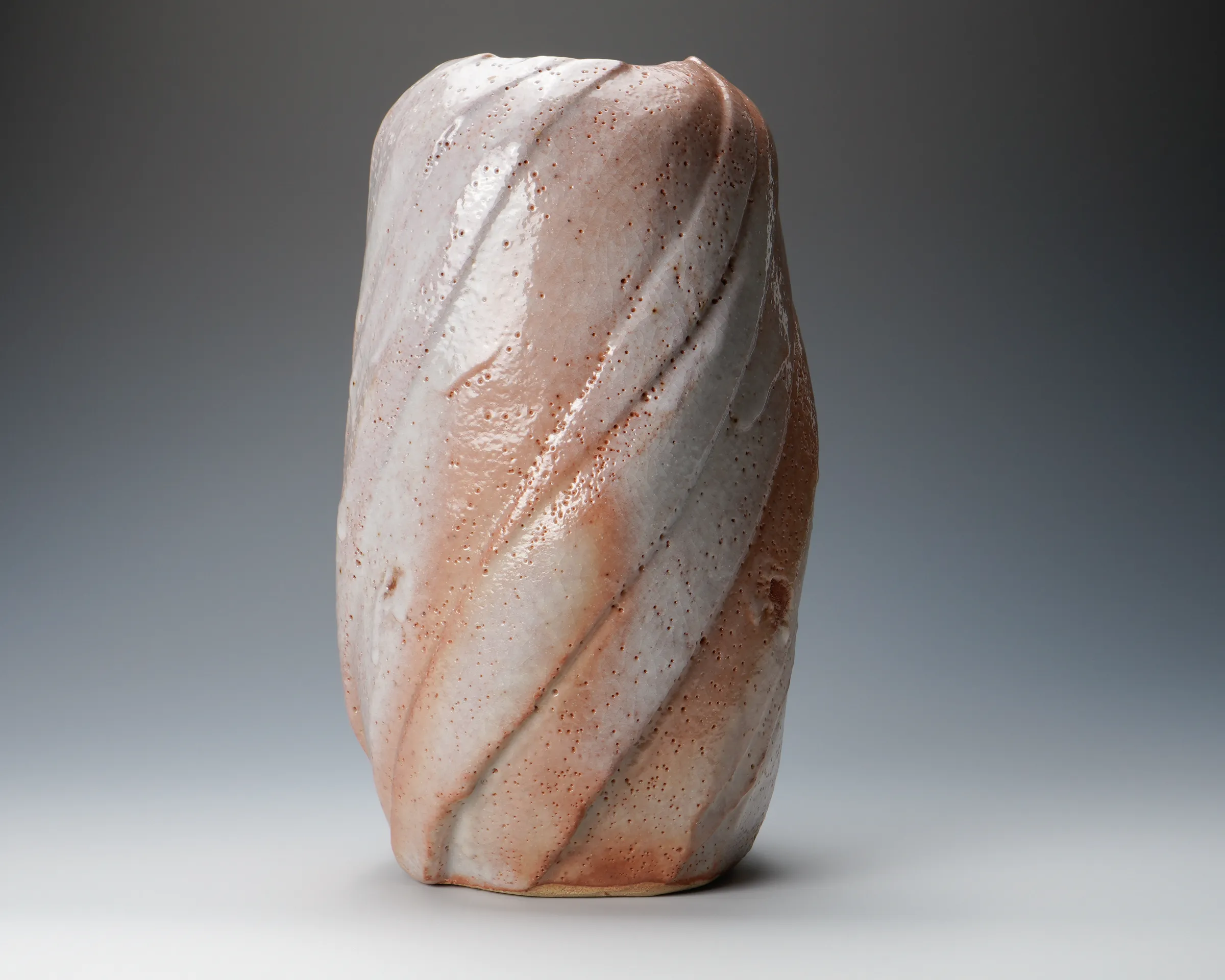 KATO Yasukage XIV 十四代加藤康景, Shino flower jar | Dai Ichi Arts