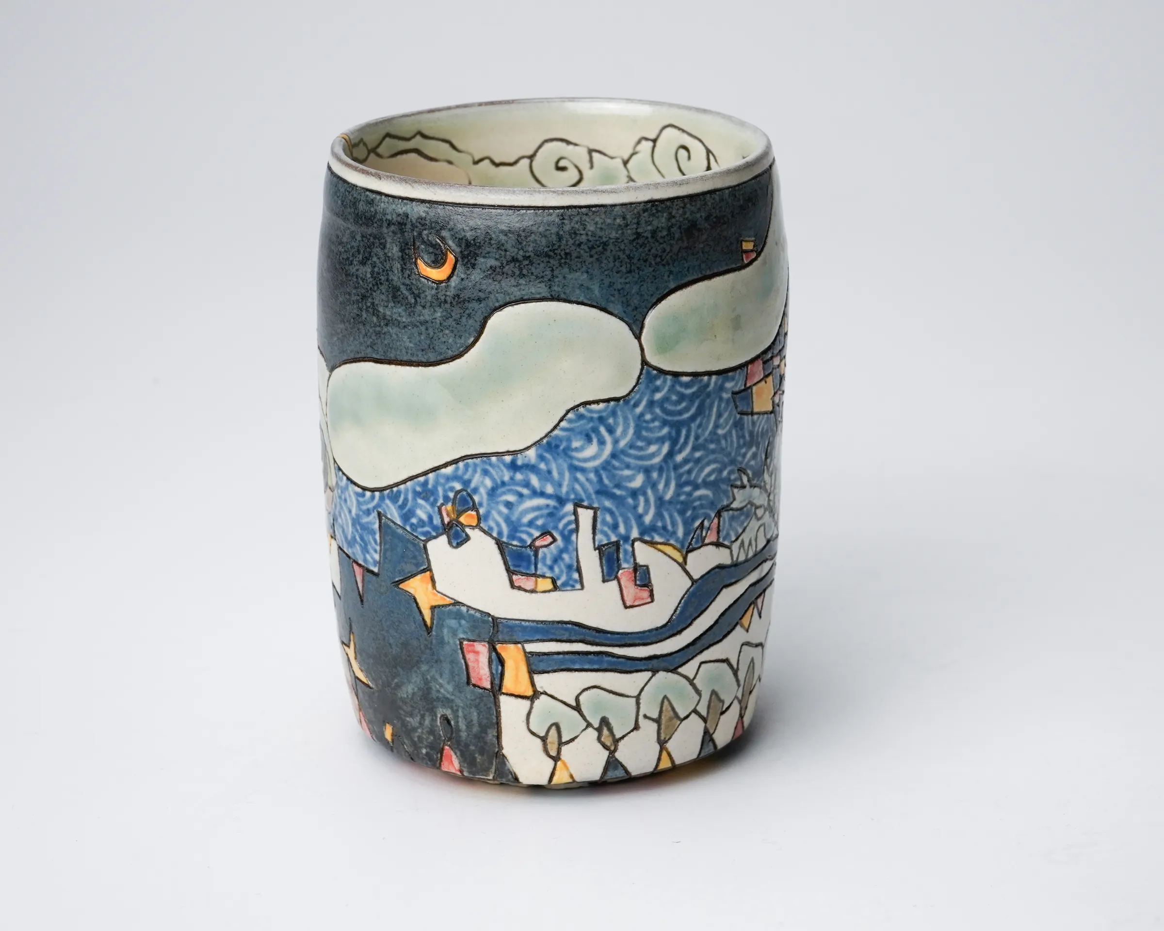 KOMAGO Tetsutarou 小孫哲太郎, No.26 Polychrome Yunomi with Carved