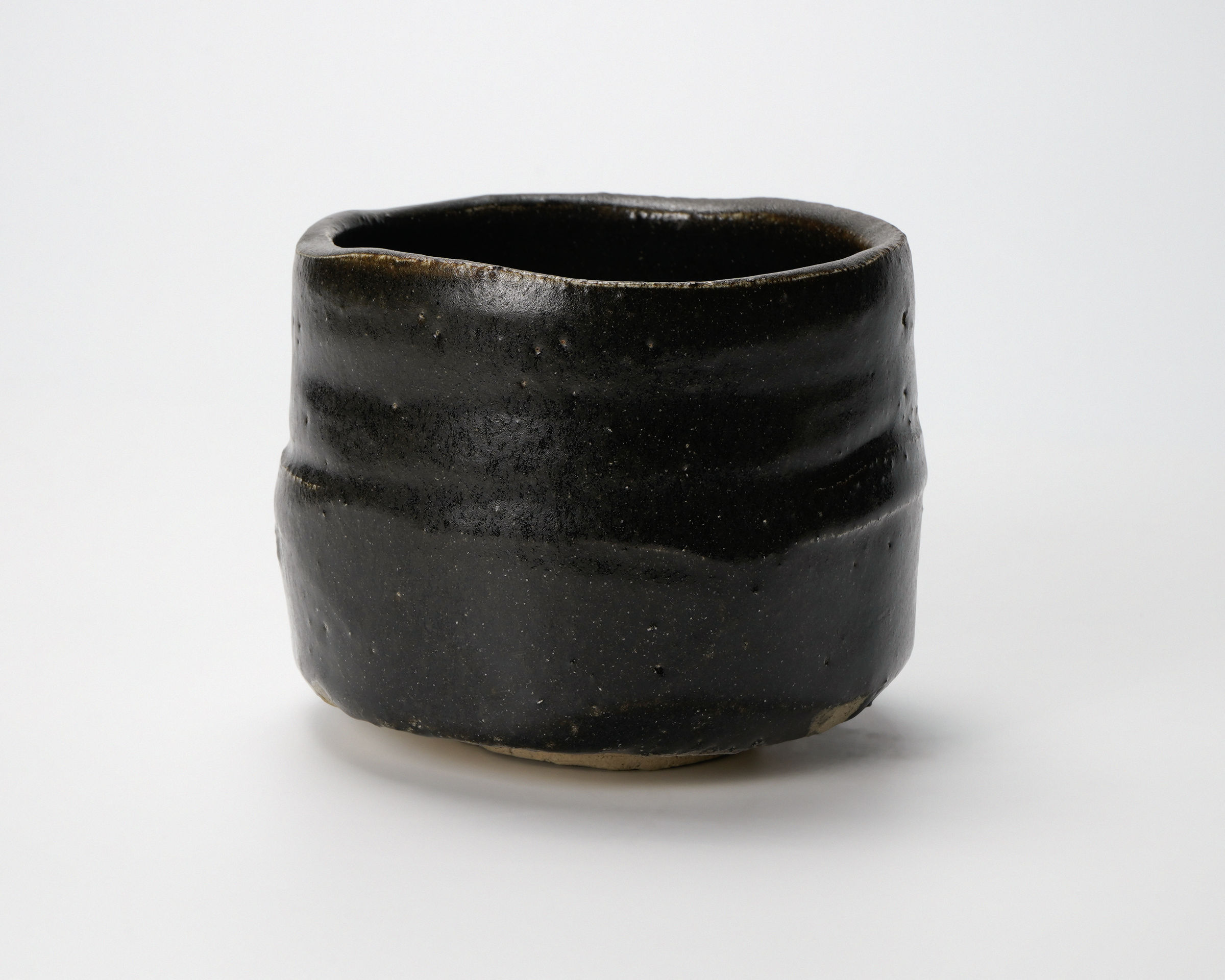 KISHIMOTO Kennin 岸本謙仁, Seto black tea bowl 瀬戸黒茶碗 | Dai