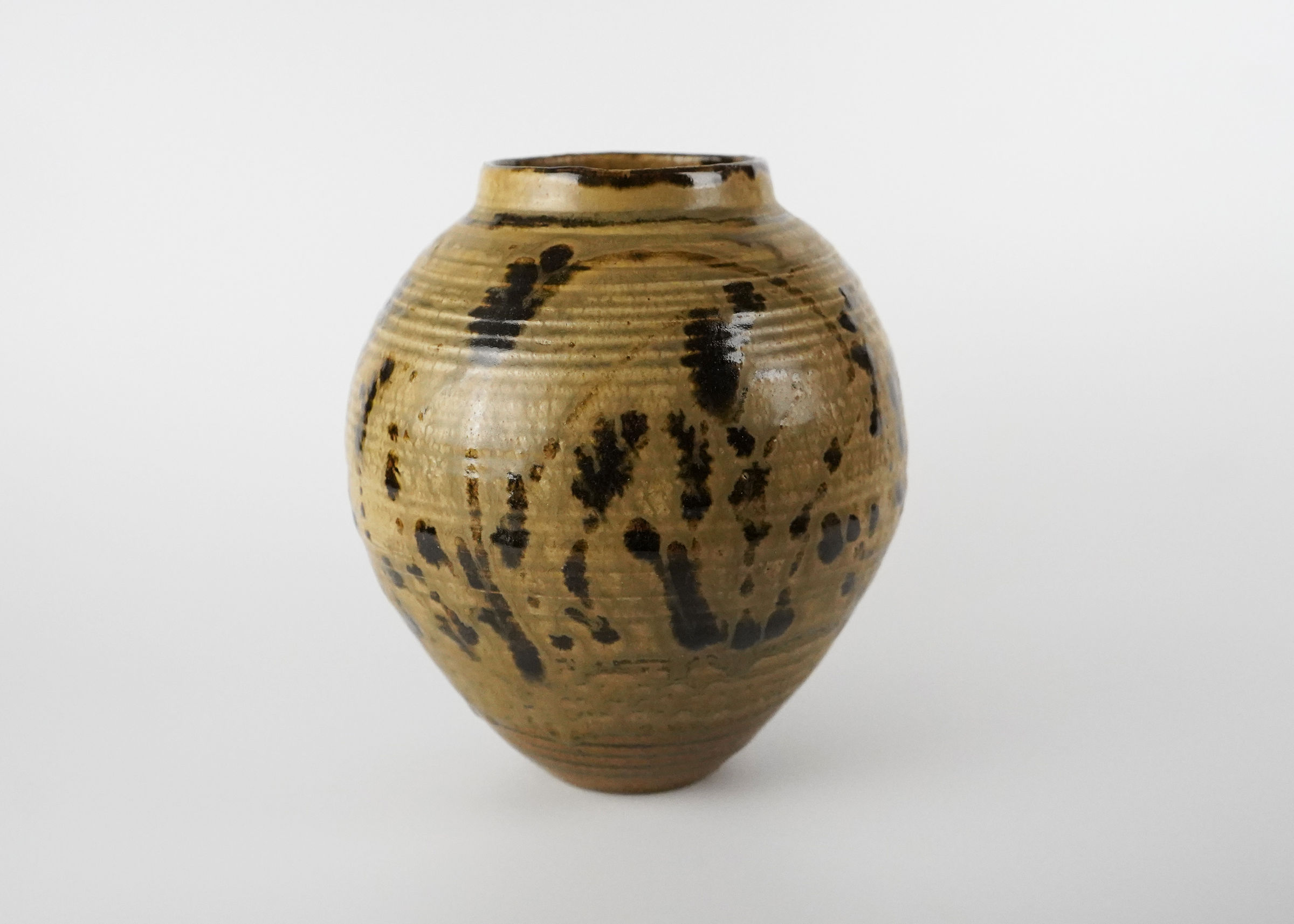 TAMURA Koichi 田村耕一, Flower Vase with Iron Drawing of Grass