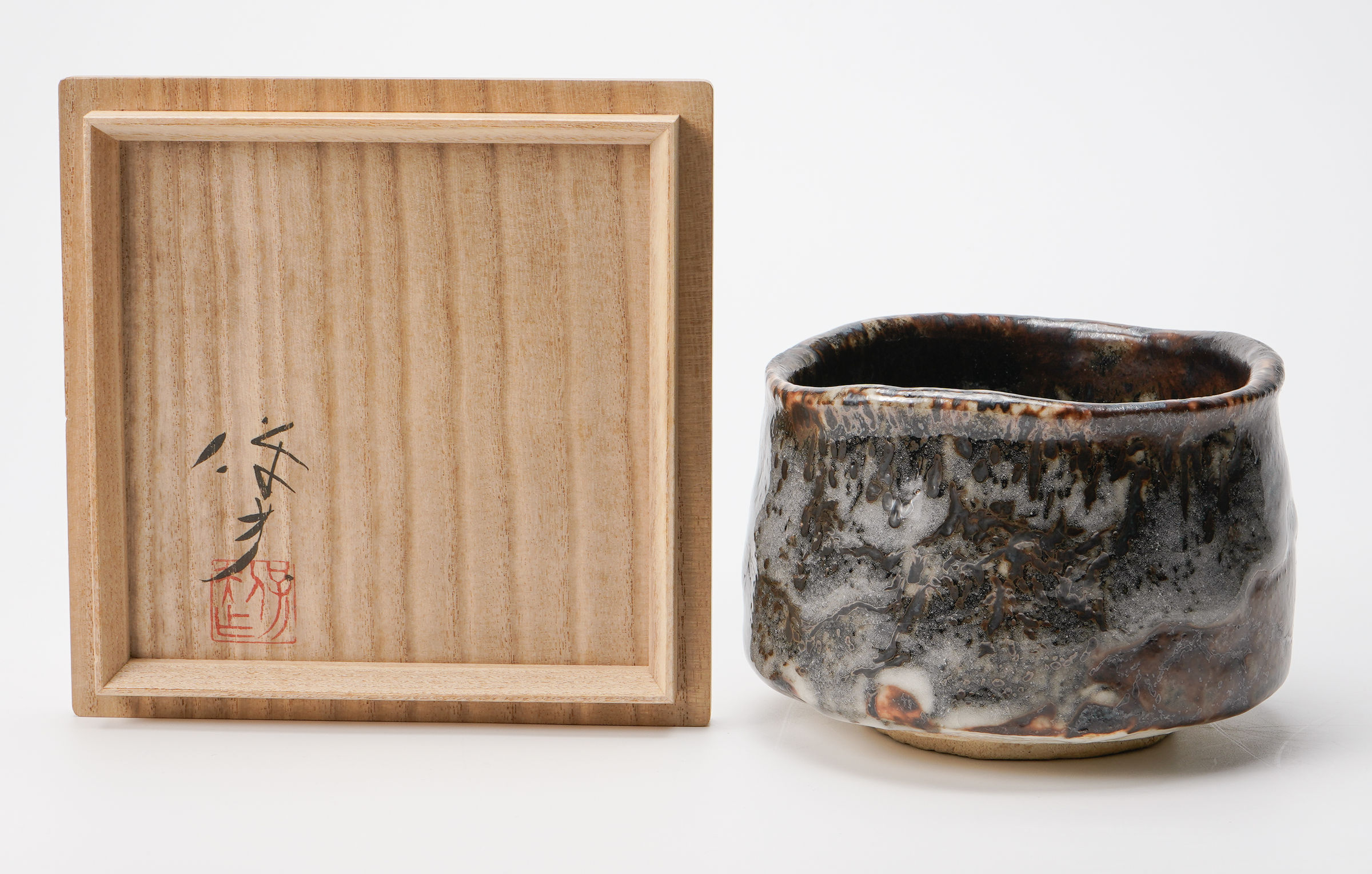 Tamaoki Yasuo 玉置保夫, Gray shino teabowl 鼠志野茶碗, 2007 | Dai