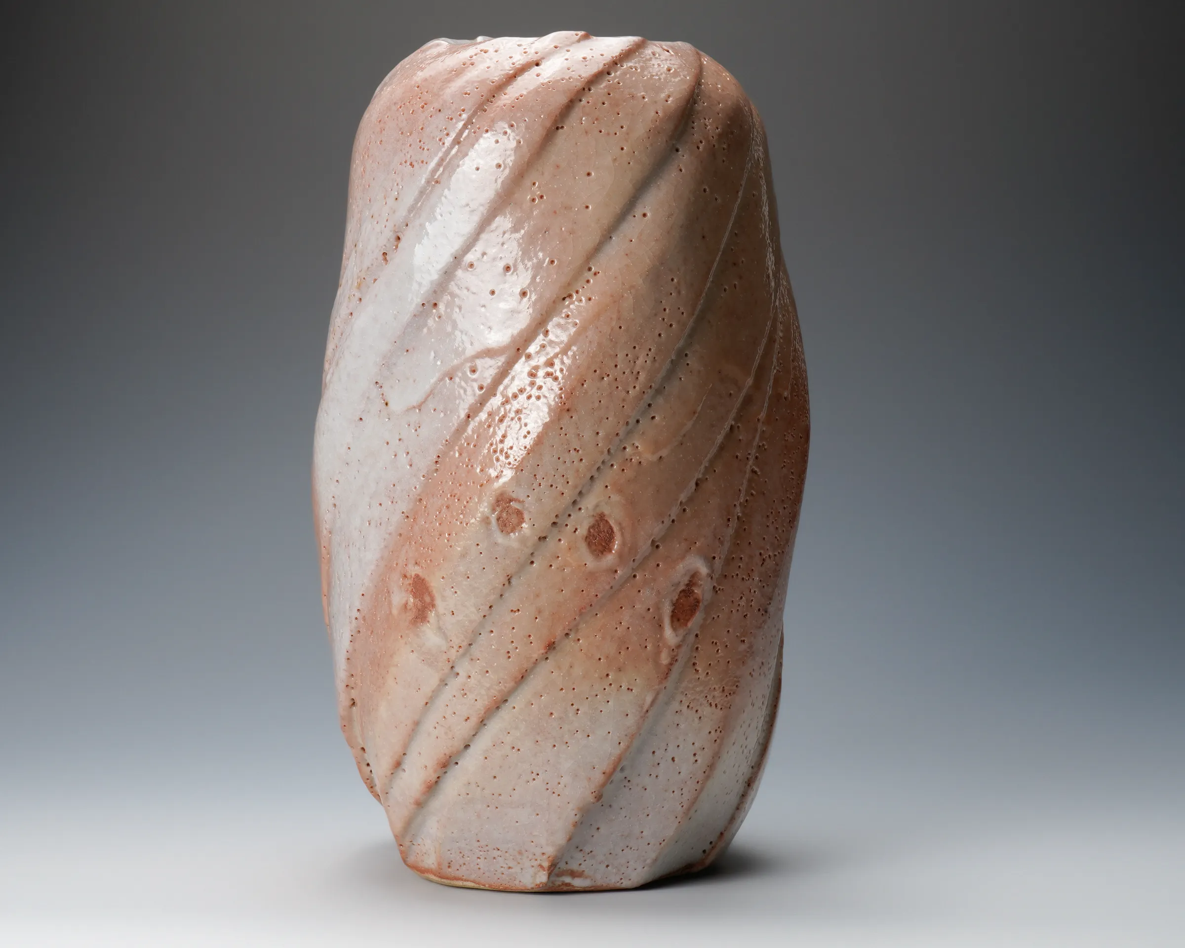 KATO Yasukage XIV 十四代加藤康景, Shino flower jar | Dai Ichi Arts