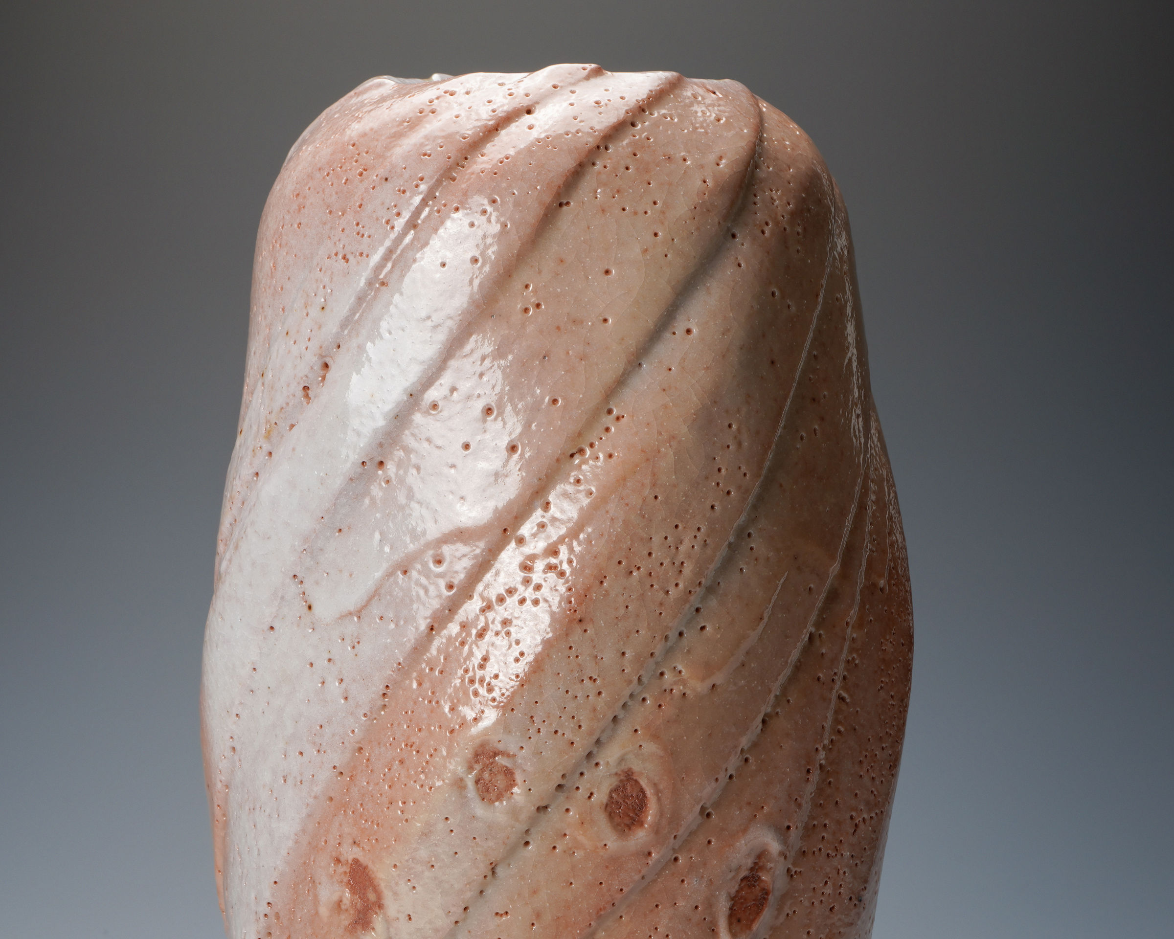 KATO Yasukage XIV 十四代加藤康景, Shino flower jar | Dai Ichi Arts