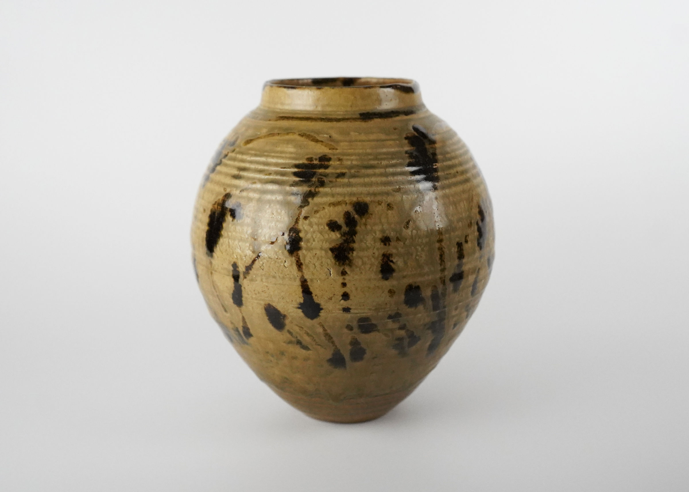 TAMURA Koichi 田村耕一, Flower Vase with Iron Drawing of Grass