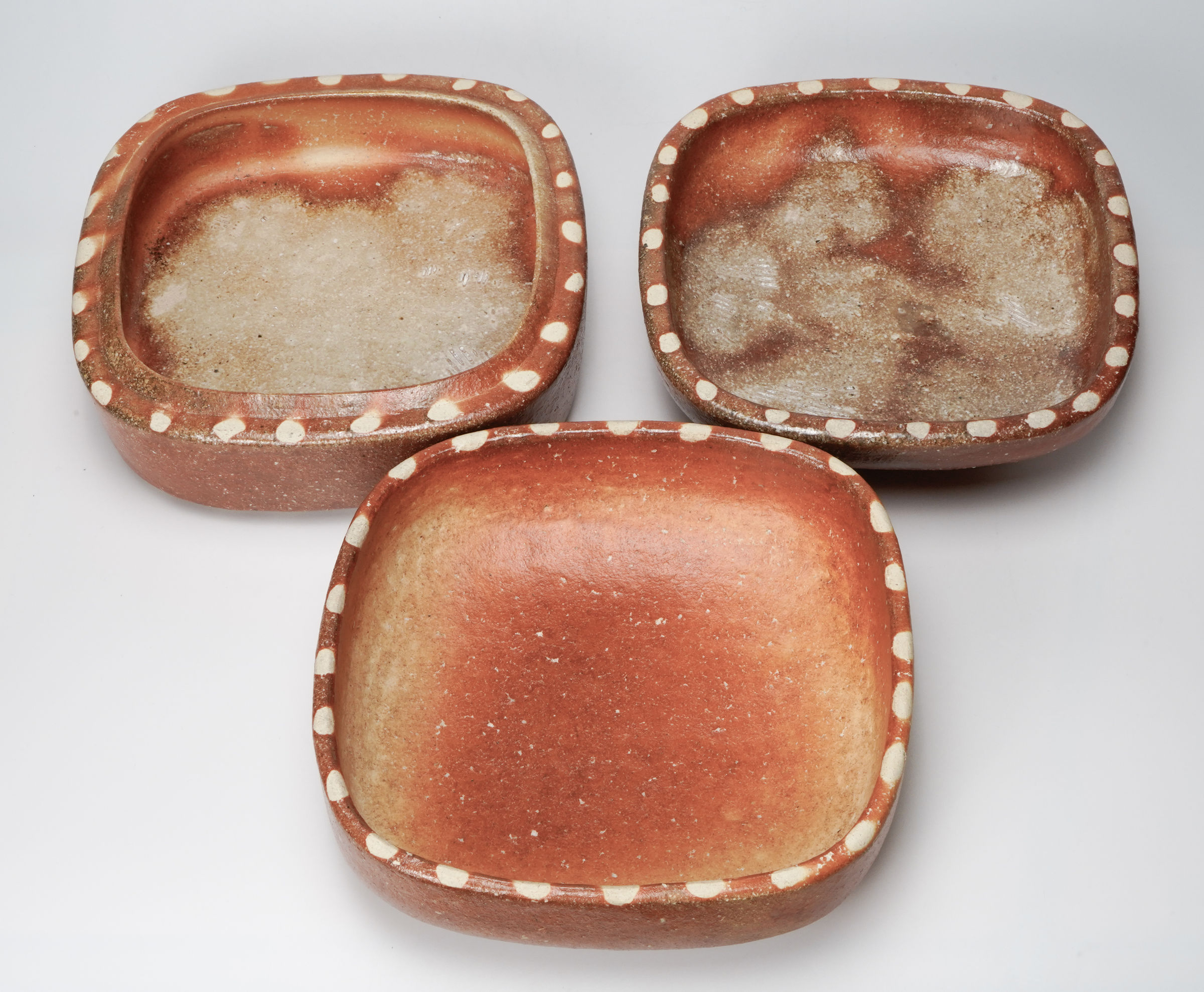 Hasu Yoshitaka 蓮善隆, Tiered ash glazed box | Dai Ichi Arts