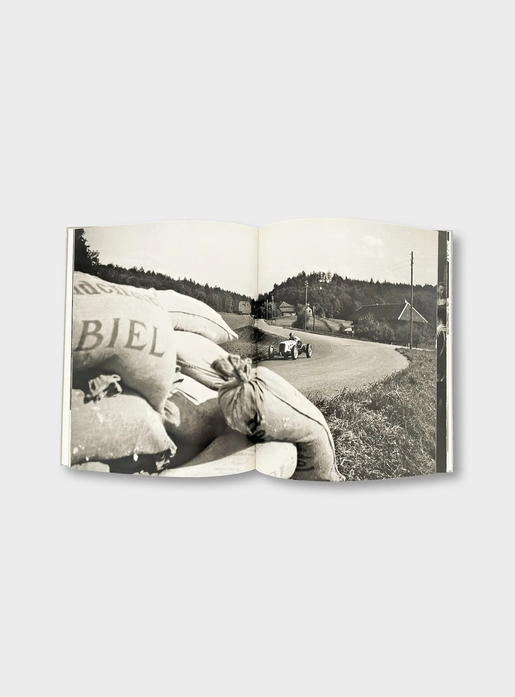 Publication: Jakob Tuggener: Books and Films - 700 CHF | Bildhalle