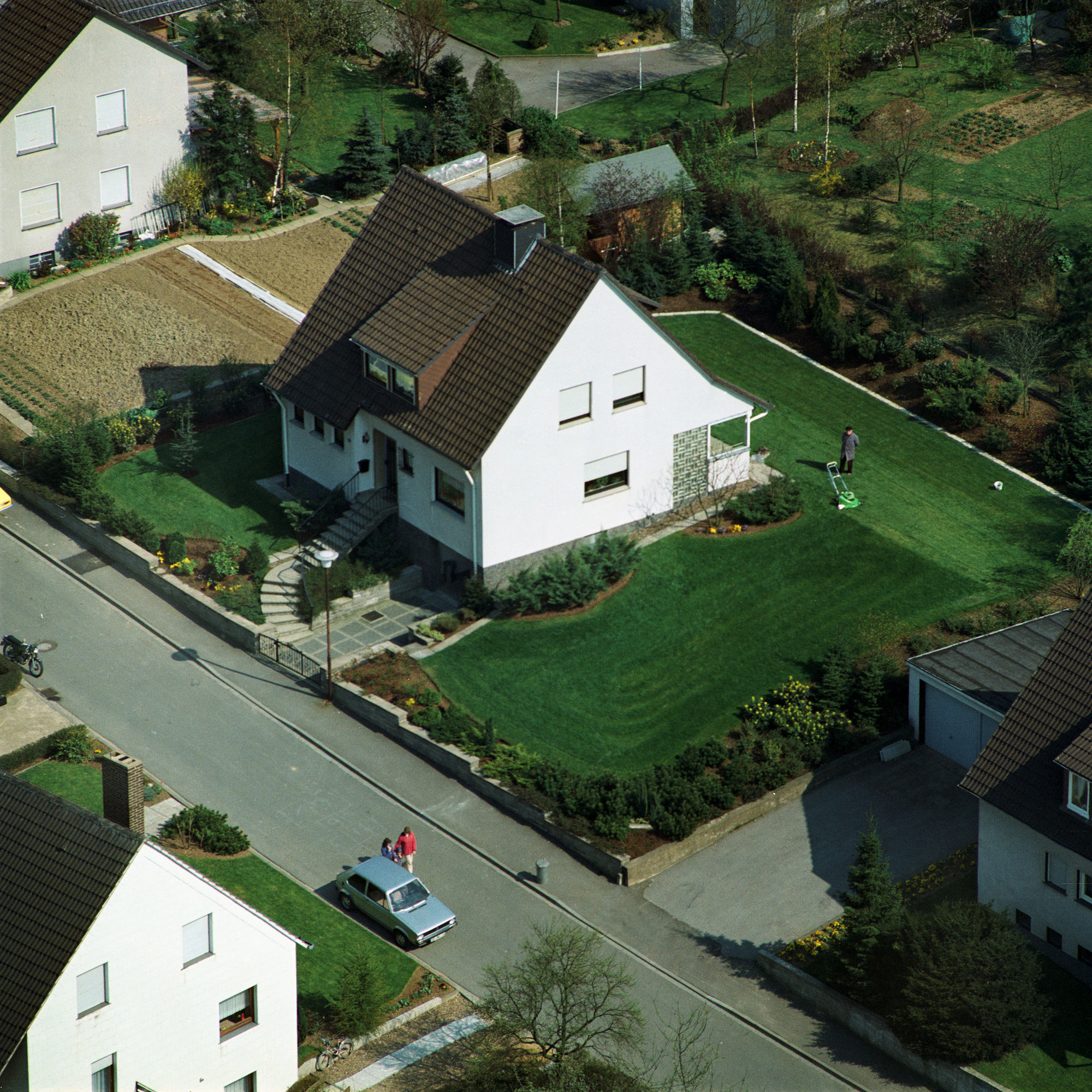 Peter Piller, Rasenmähen / Lawn Mowing (11), 2002-2004