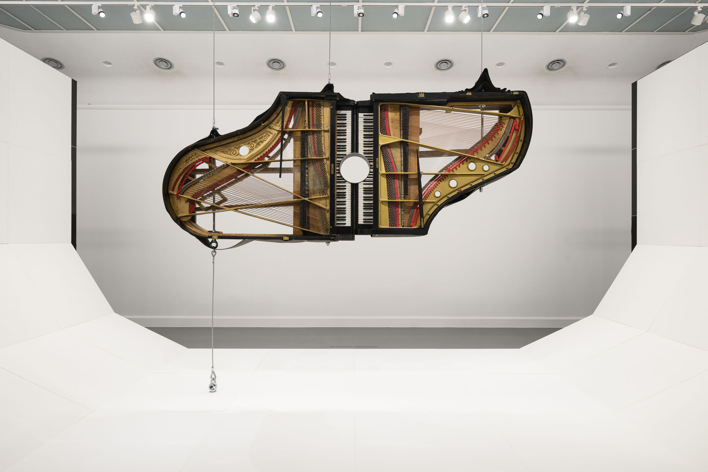 Jack O'Brien, Matthew Lutz-Kinoy, Positions #9 - Make Some Noise: Desire. Stage. Change. Van Abbemuseum, Eindhoven January 31 – September...