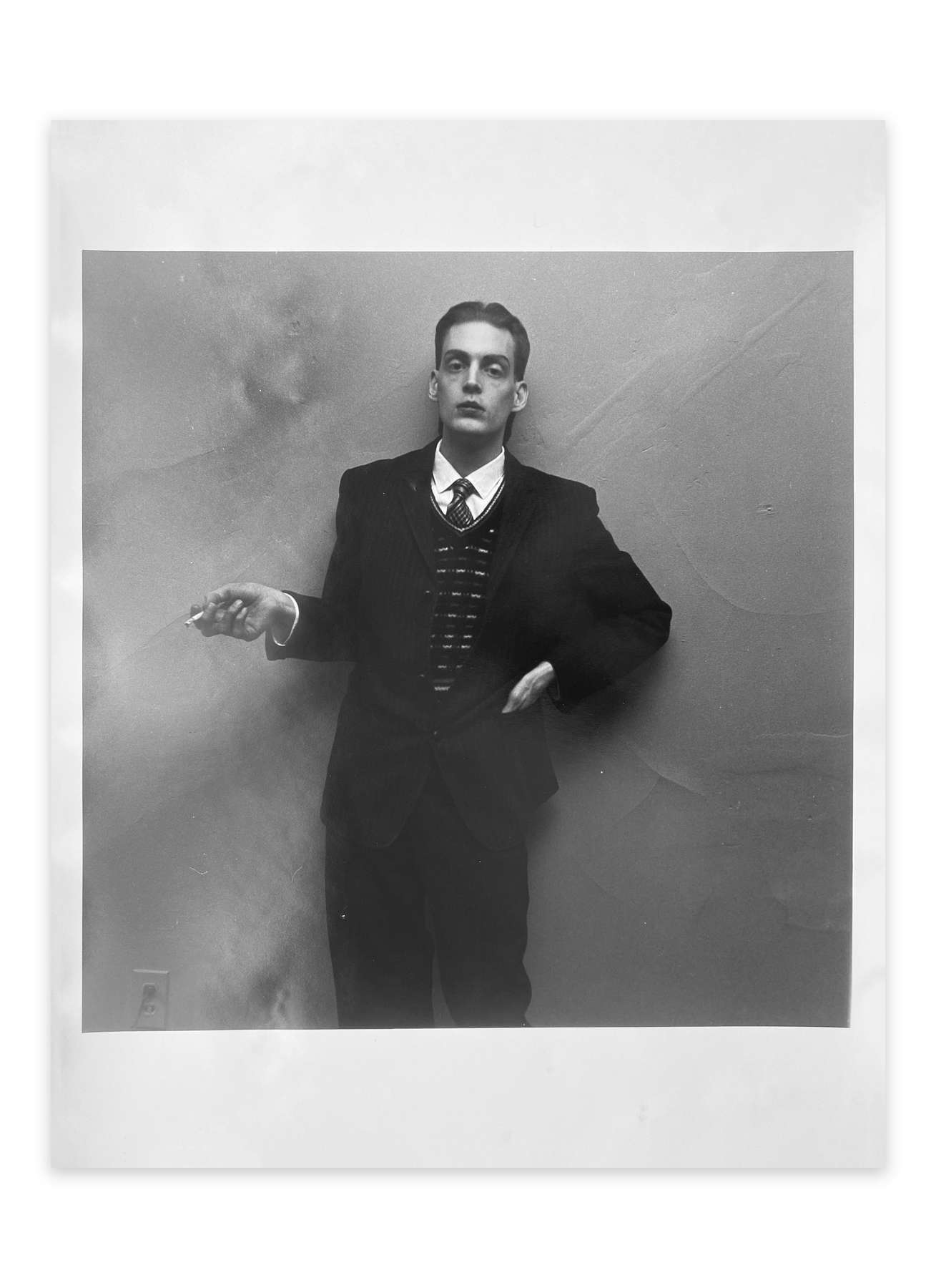 Dovima with elephants, Evening dress by Dior, Cirque d'Hiver, Paris, August 