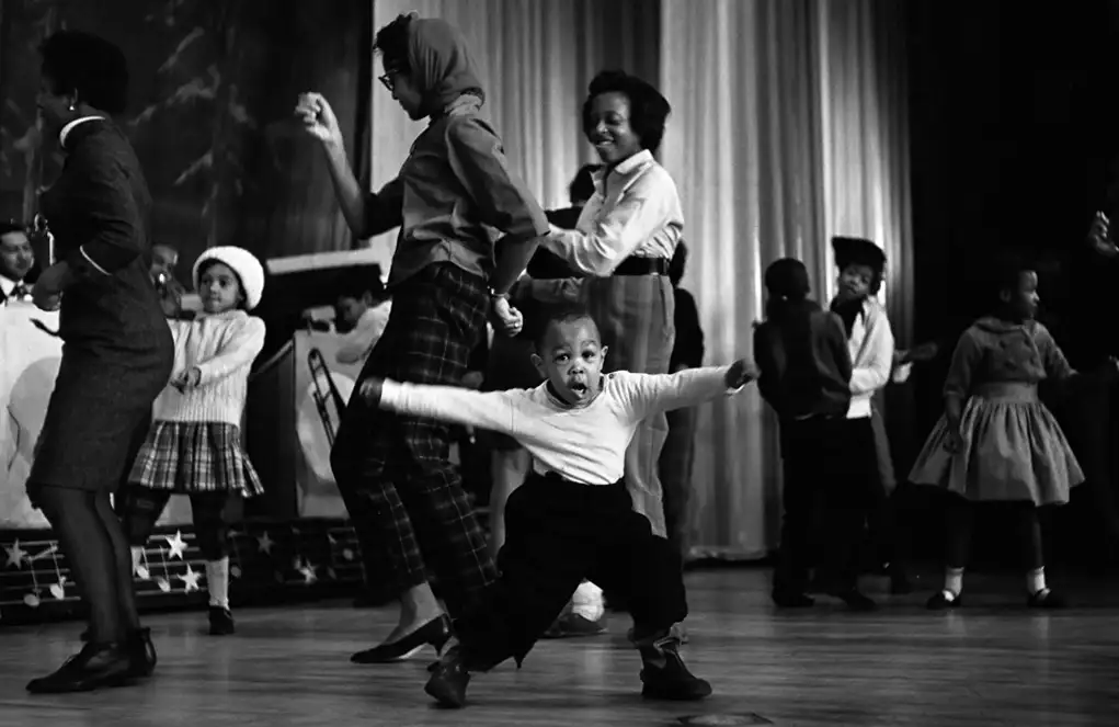 Steve Schapiro, Amateur Hour, Apollo Theater, Harlem, 1961