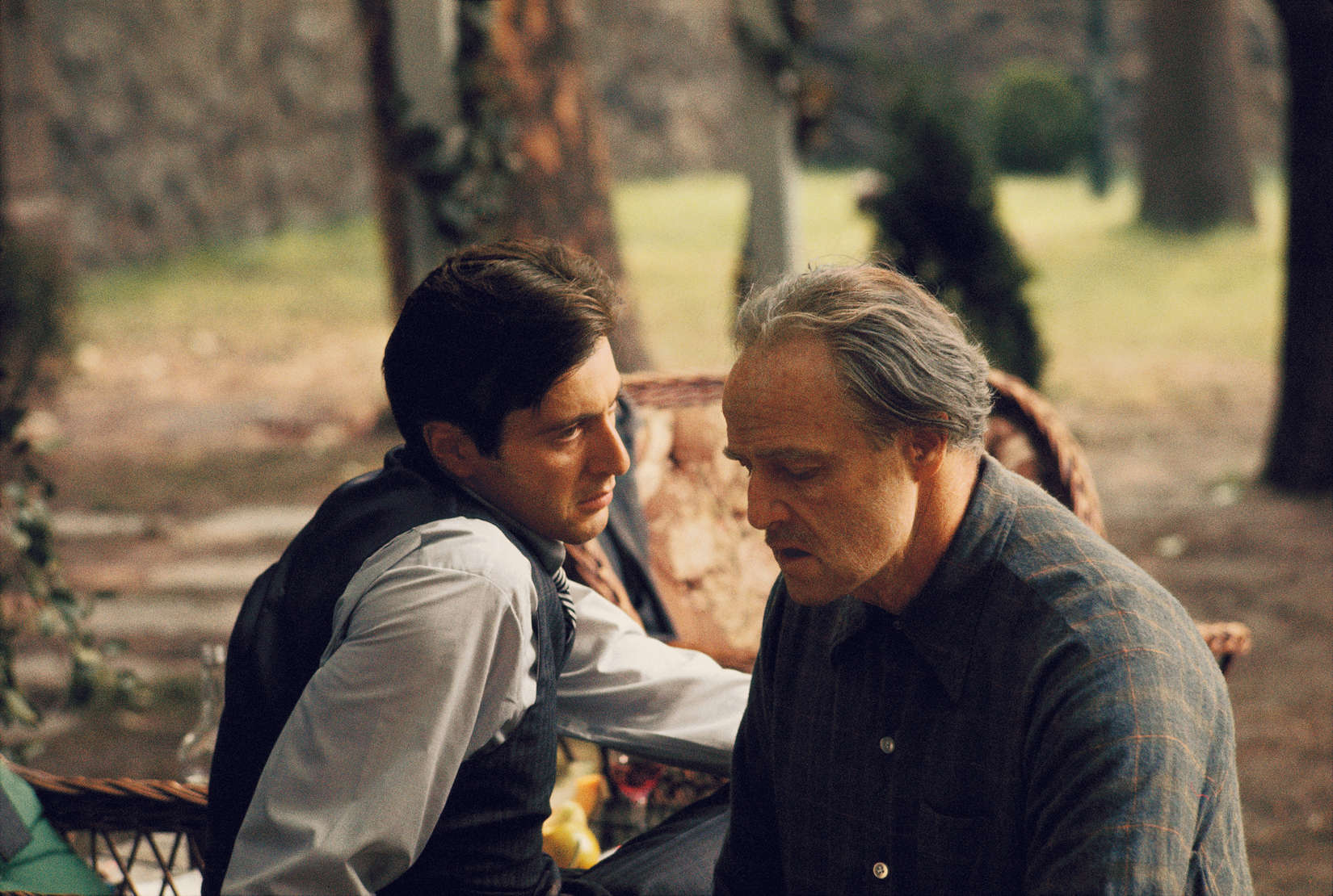 Steve Schapiro, Brando and Pacino in the Garden, Godfather I, 1971