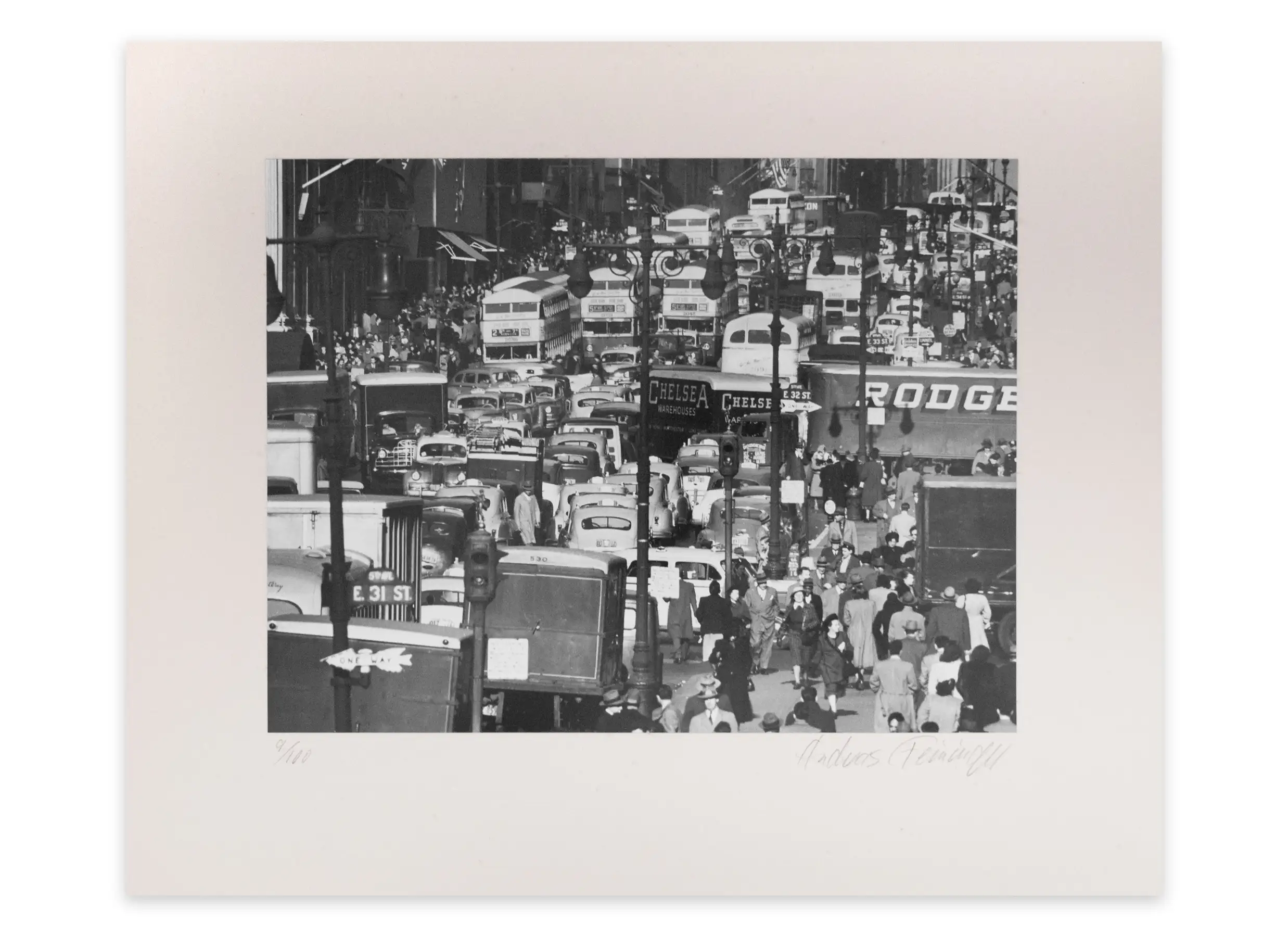 Traffic on 5th Avenue, New York City